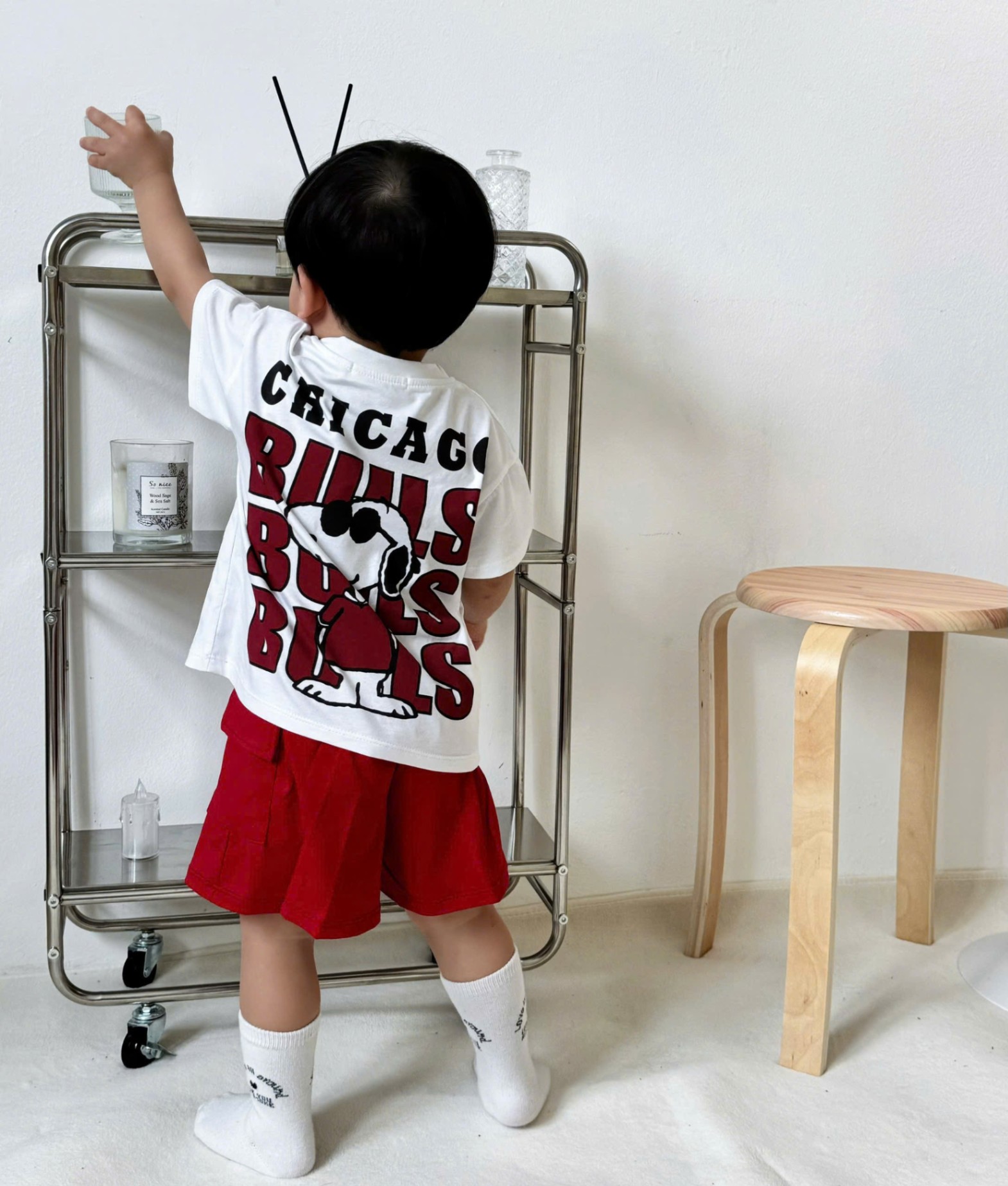 B325 - SET ÁO TRẮNG CHICAGO BULLS QUẦN ĐỎ
