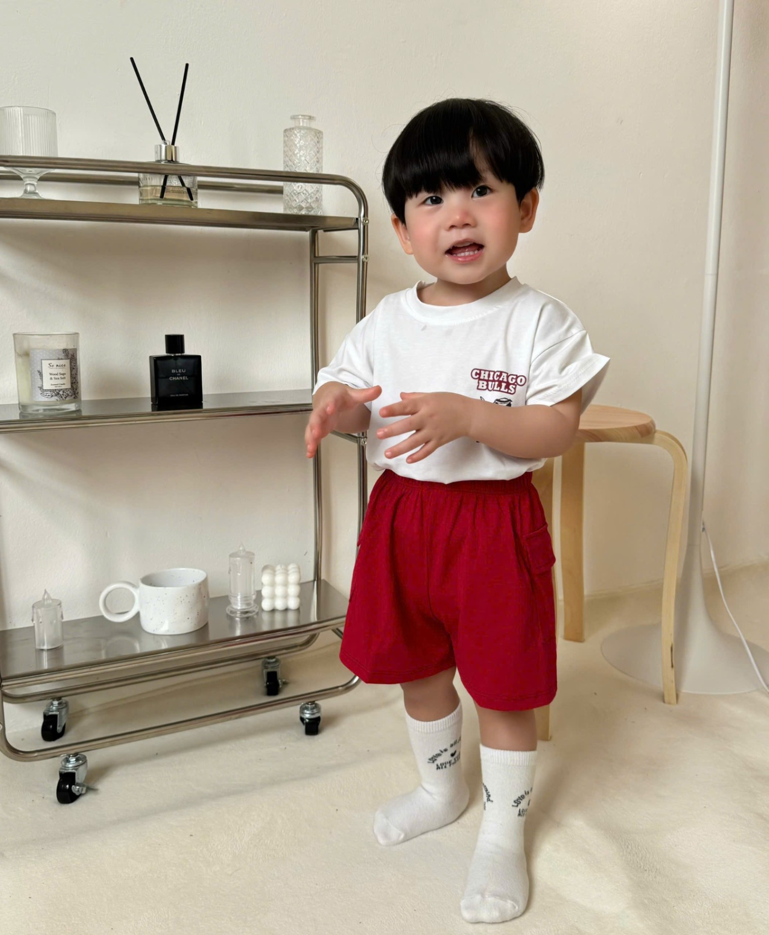B325 - SET ÁO TRẮNG CHICAGO BULLS QUẦN ĐỎ