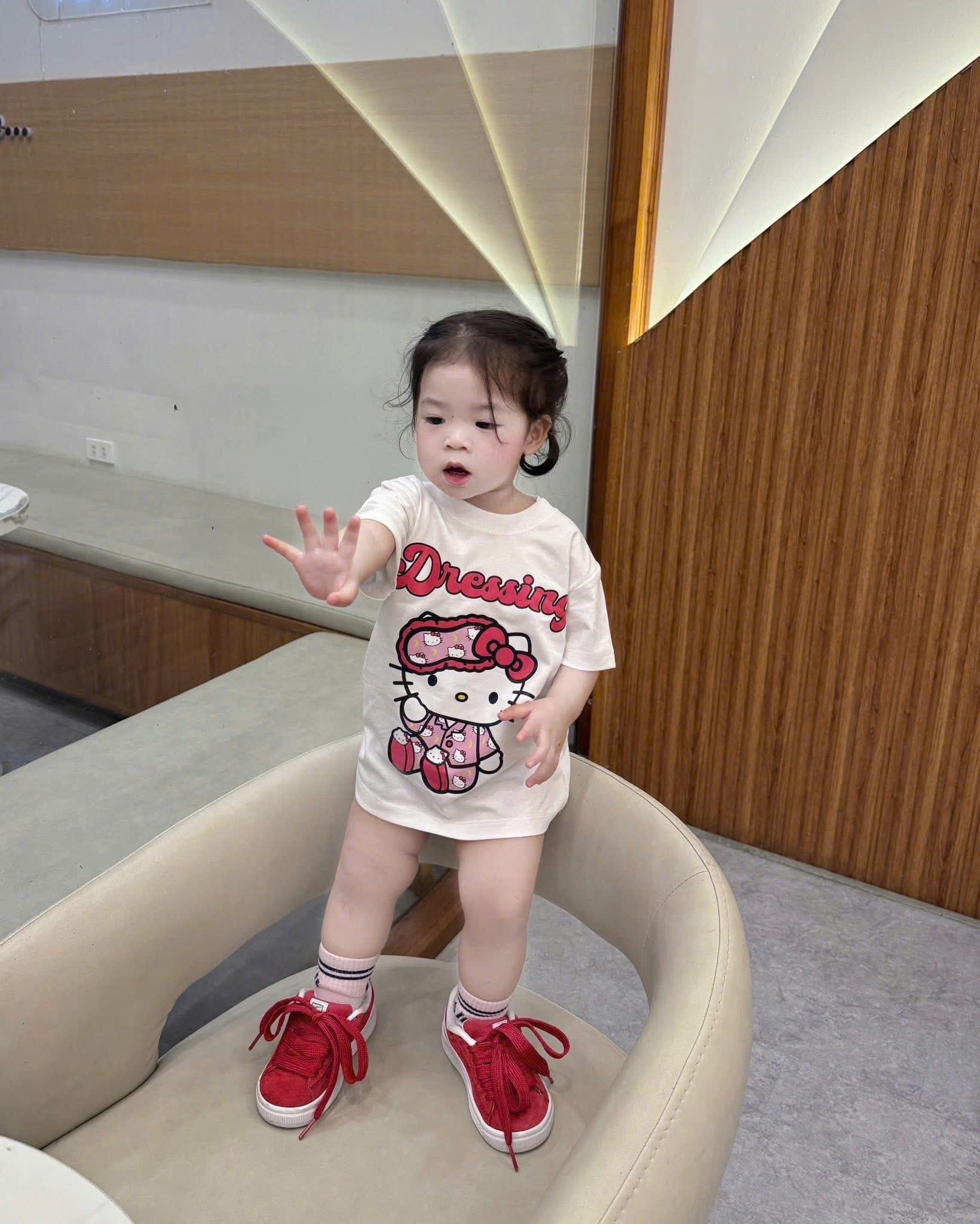 A998 - ÁO PHÔNG KITTY DRESSING MẸ CON