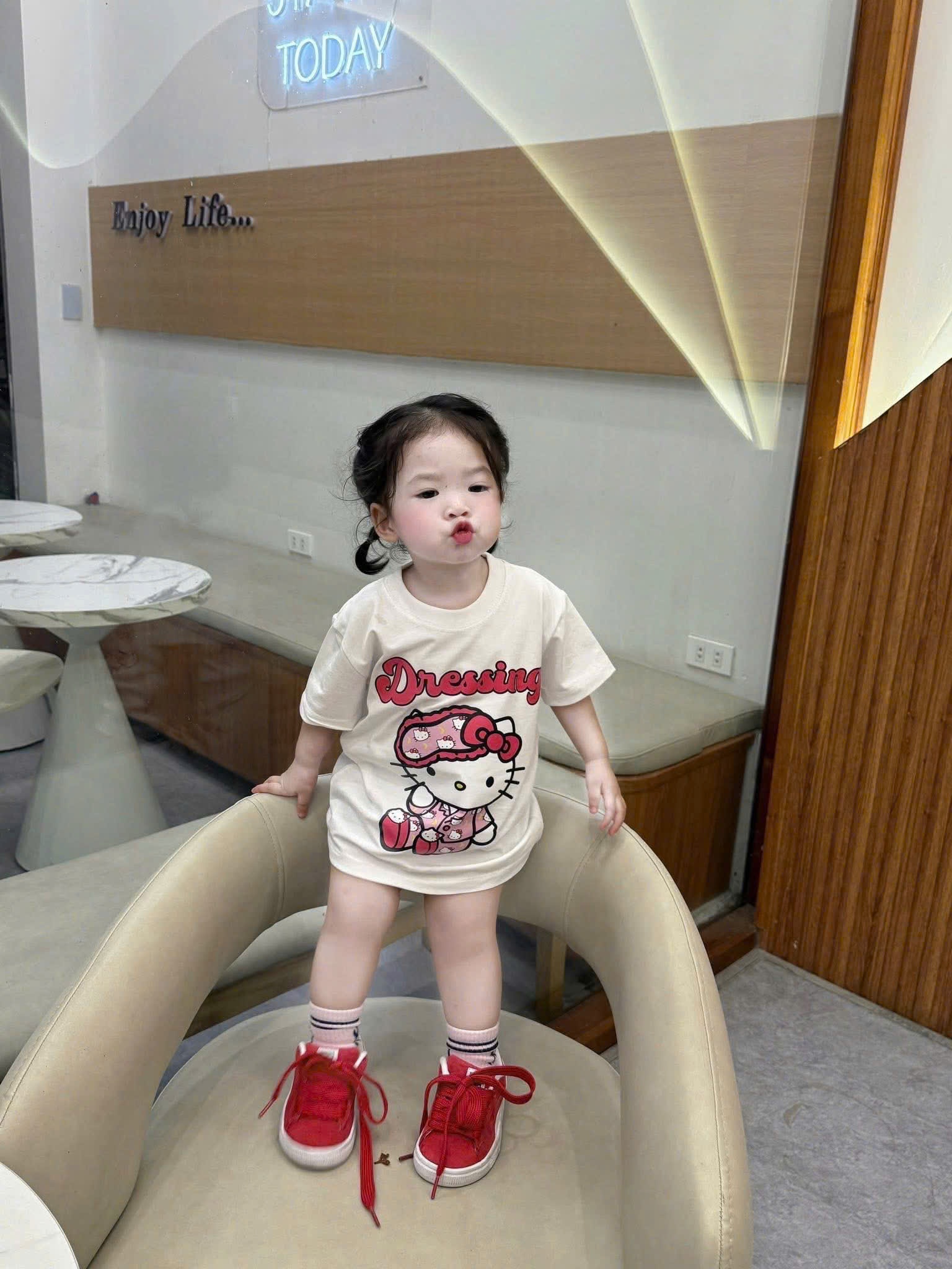 A998 - ÁO PHÔNG KITTY DRESSING MẸ CON