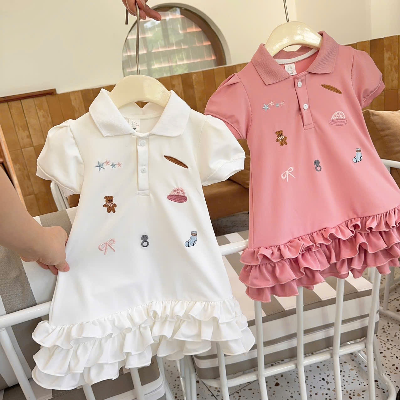 C289 - VÁY POLO THÊU HỌA TIẾT GẤU NƠ TẤT NGÔI SAO