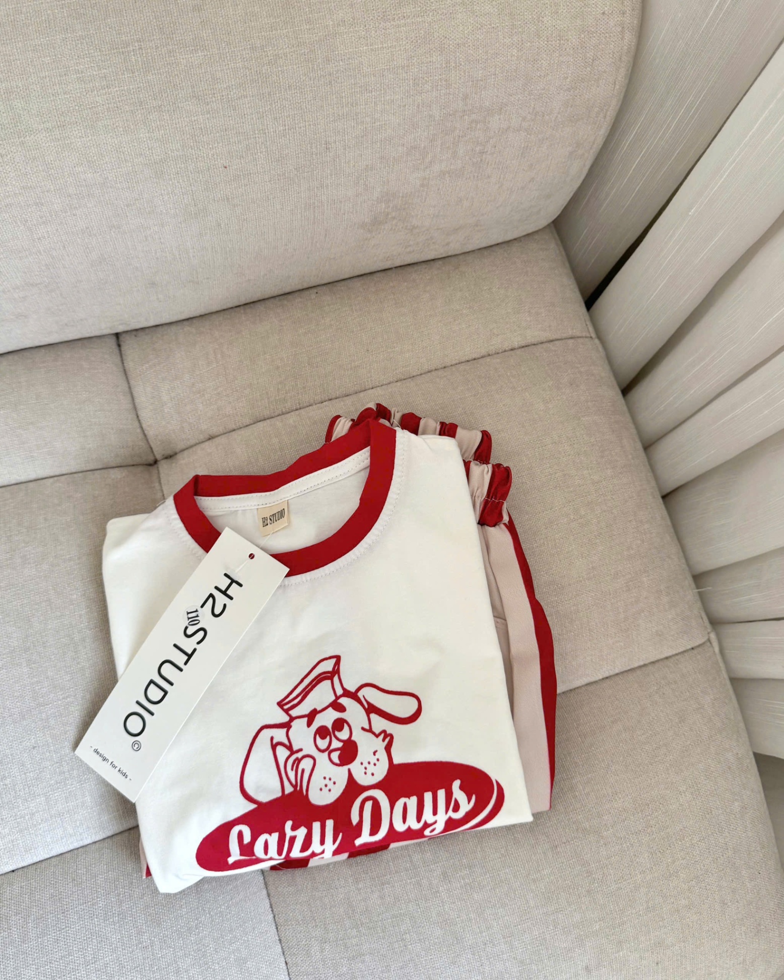 A681 - (GOM)SET BỘ CHÓ LARY DAY VIỀN QUẦN SỌC ĐỎ
