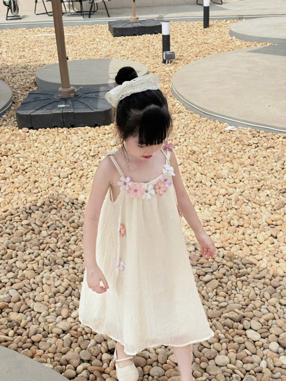 A466 - (GOM) VÁY TƠ NHĂN 2 LỚP ĐÍNH HOA MẸ CON