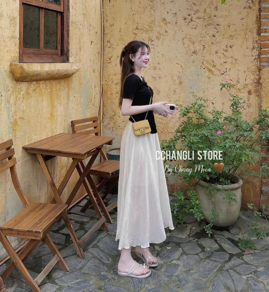 B482 - (GOM)SET ÁO ZIP ĐEN CHÂN VÁY TƠ DÀI