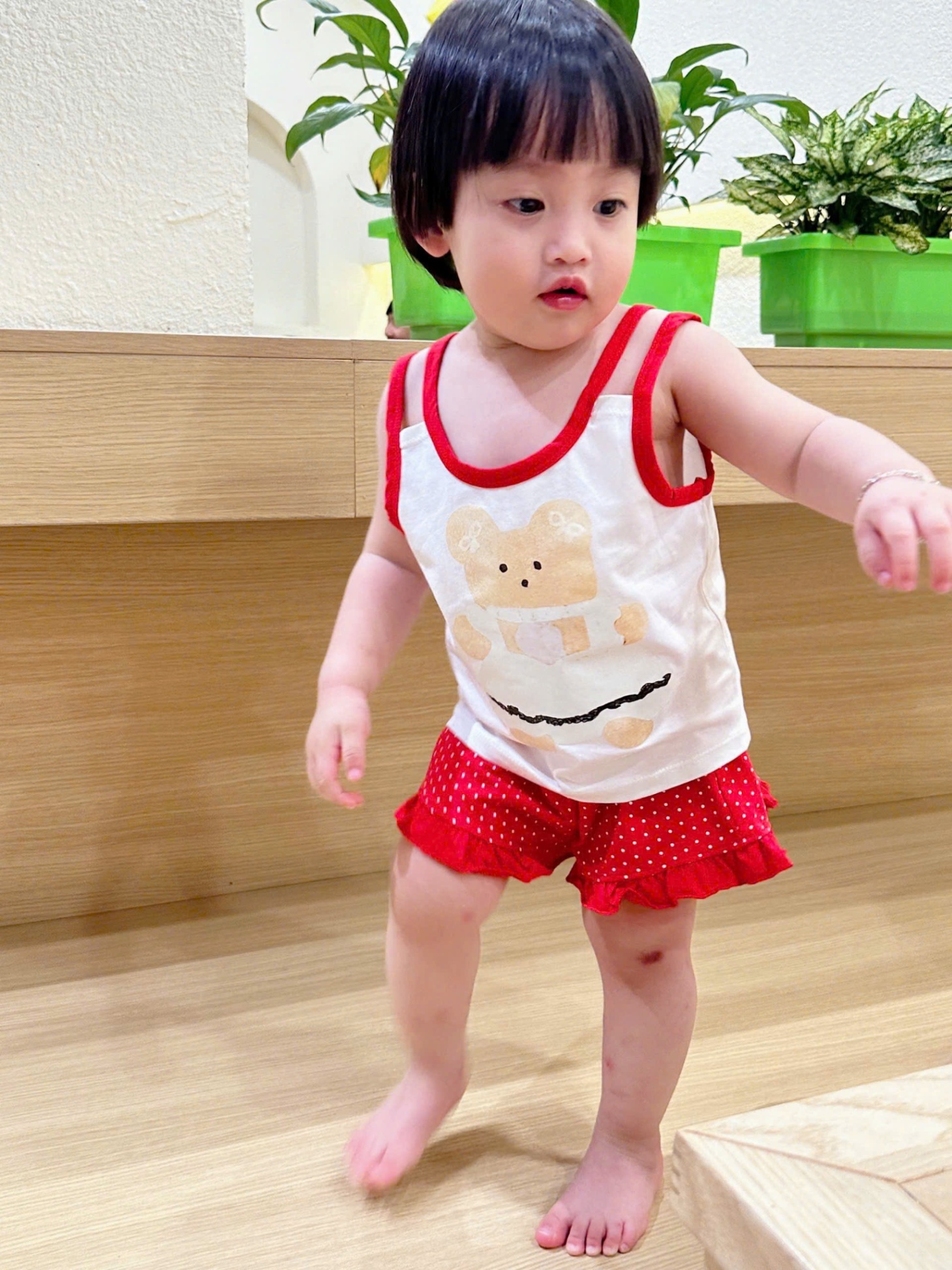 B254 - SET 2 BỘ GẤU LUCKY BEAR 2 DÂY VIỀN ĐỎ
