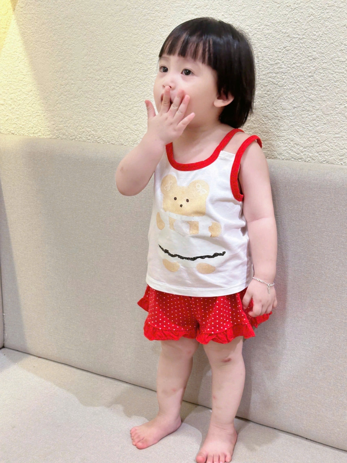 B254 - SET 2 BỘ GẤU LUCKY BEAR 2 DÂY VIỀN ĐỎ