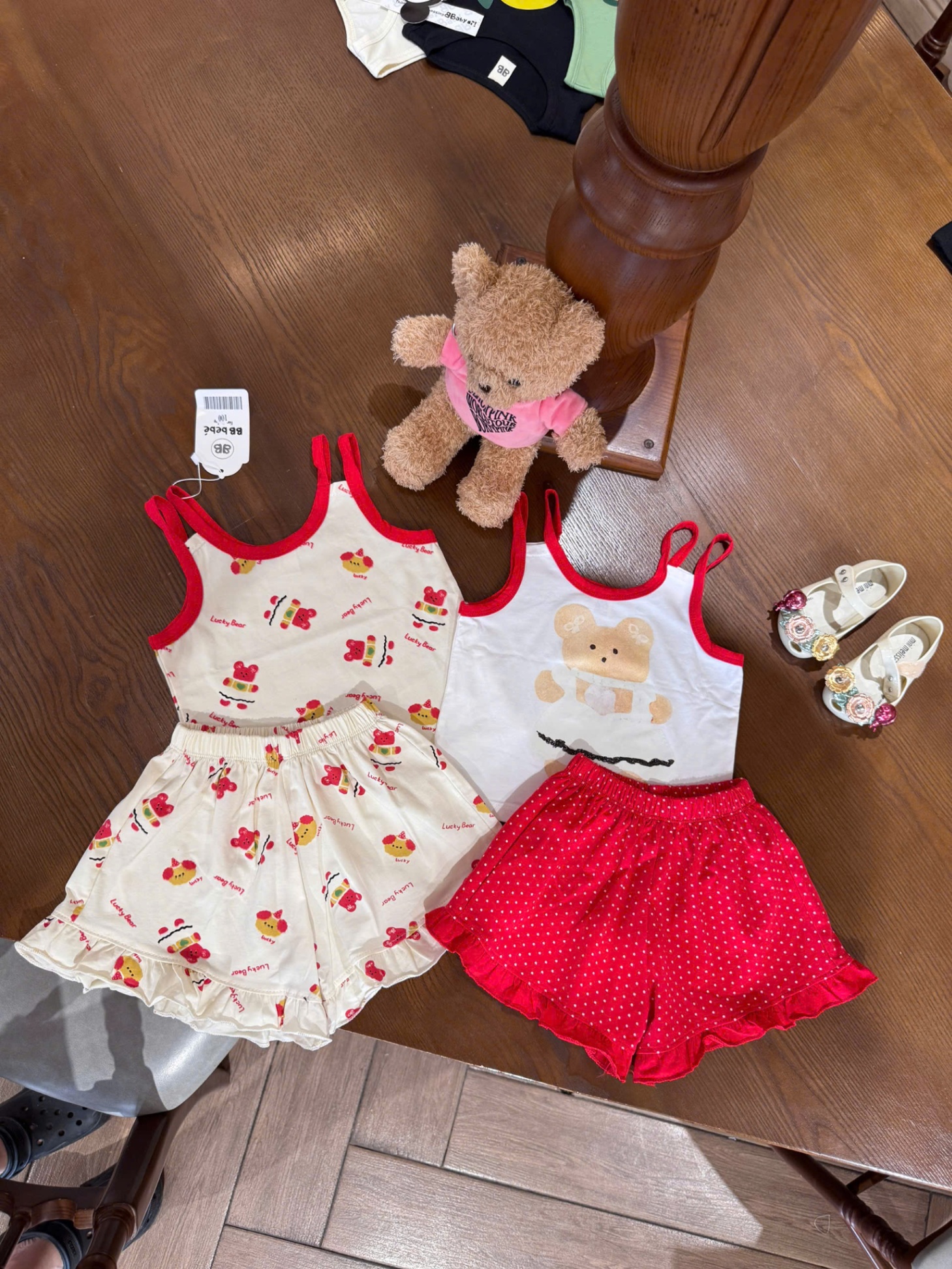 B254 - SET 2 BỘ GẤU LUCKY BEAR 2 DÂY VIỀN ĐỎ