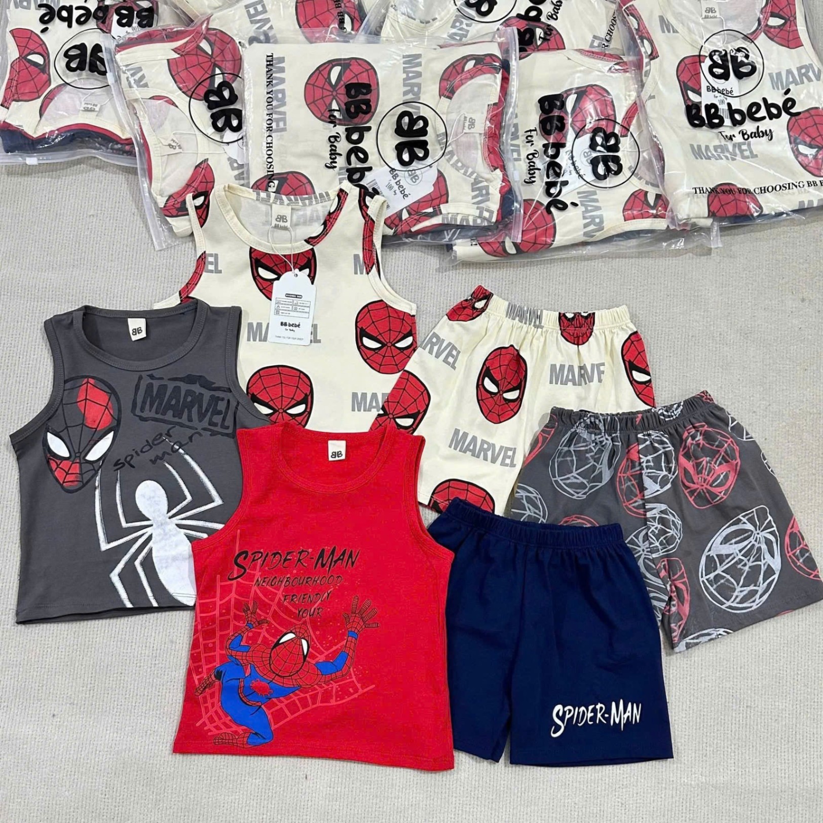 A190 (GOM) SET 3 BỘ NHỆN MARVEL ĐỎ XÁM BE