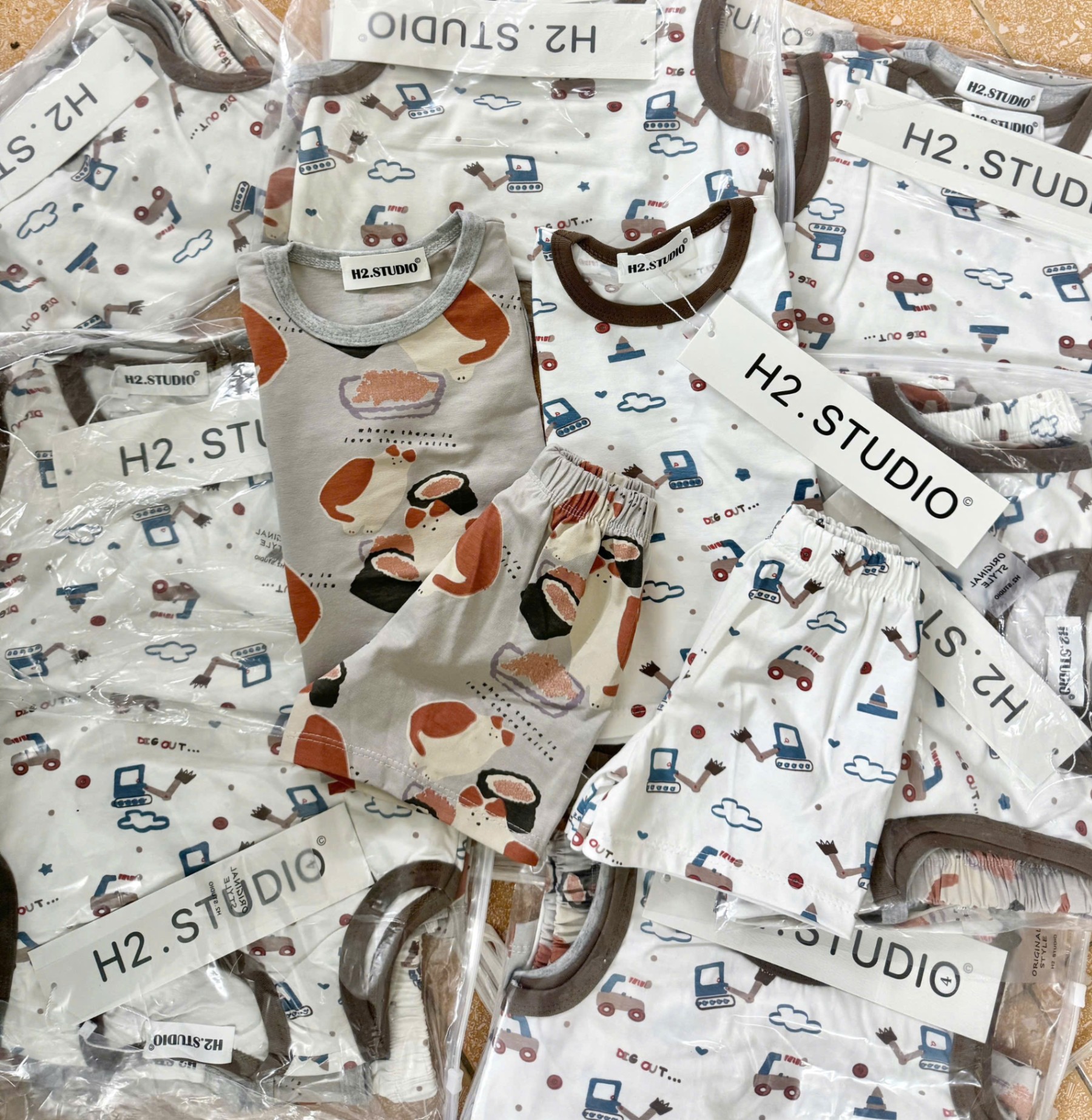 B267 - (GOM) SET 2 BỘ BA LỖ Ô TÔ MÈO BE XÁM