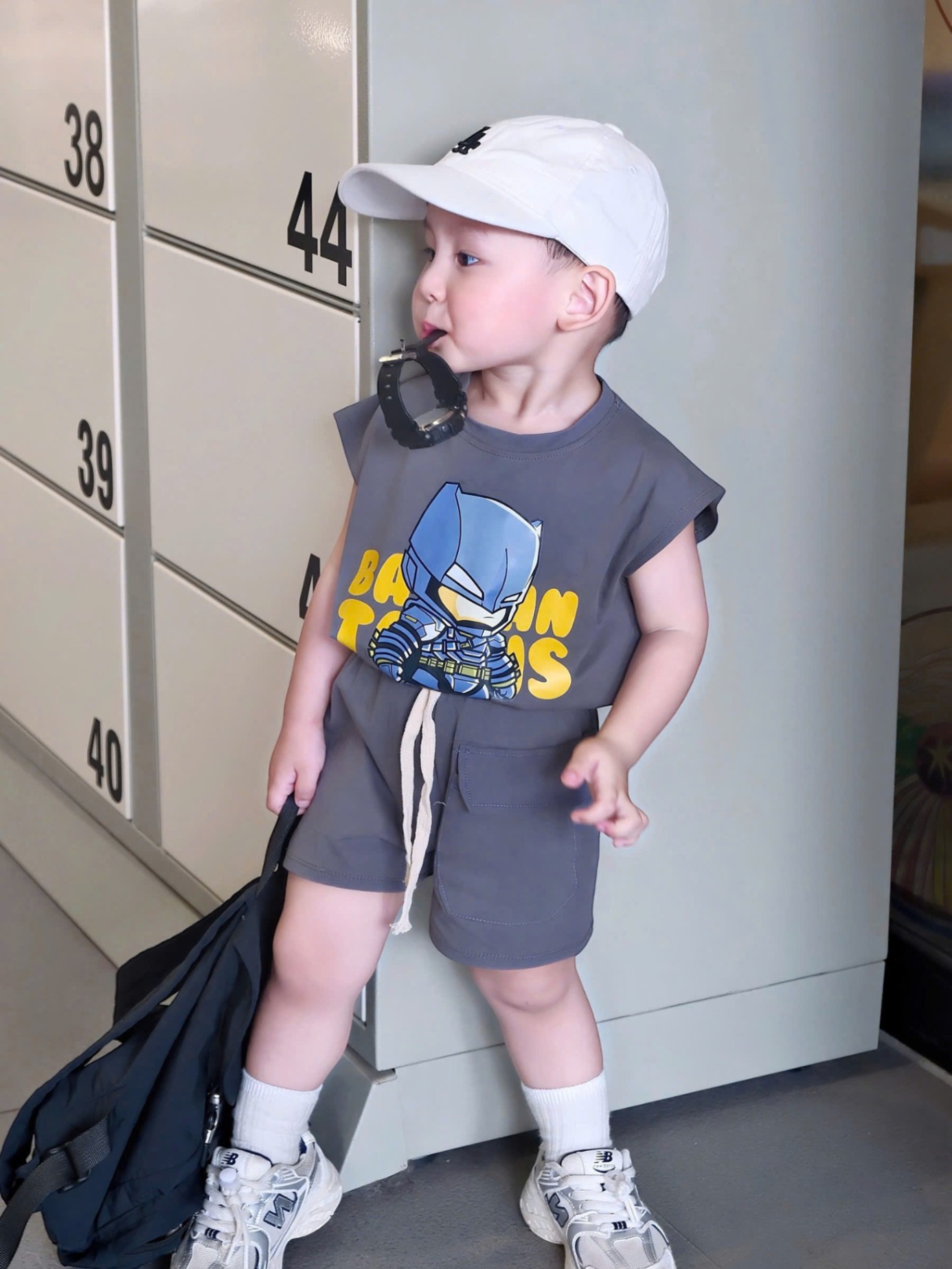 A154 - SET 2 BỘ BA LỖ BATMAN XANH XÁM