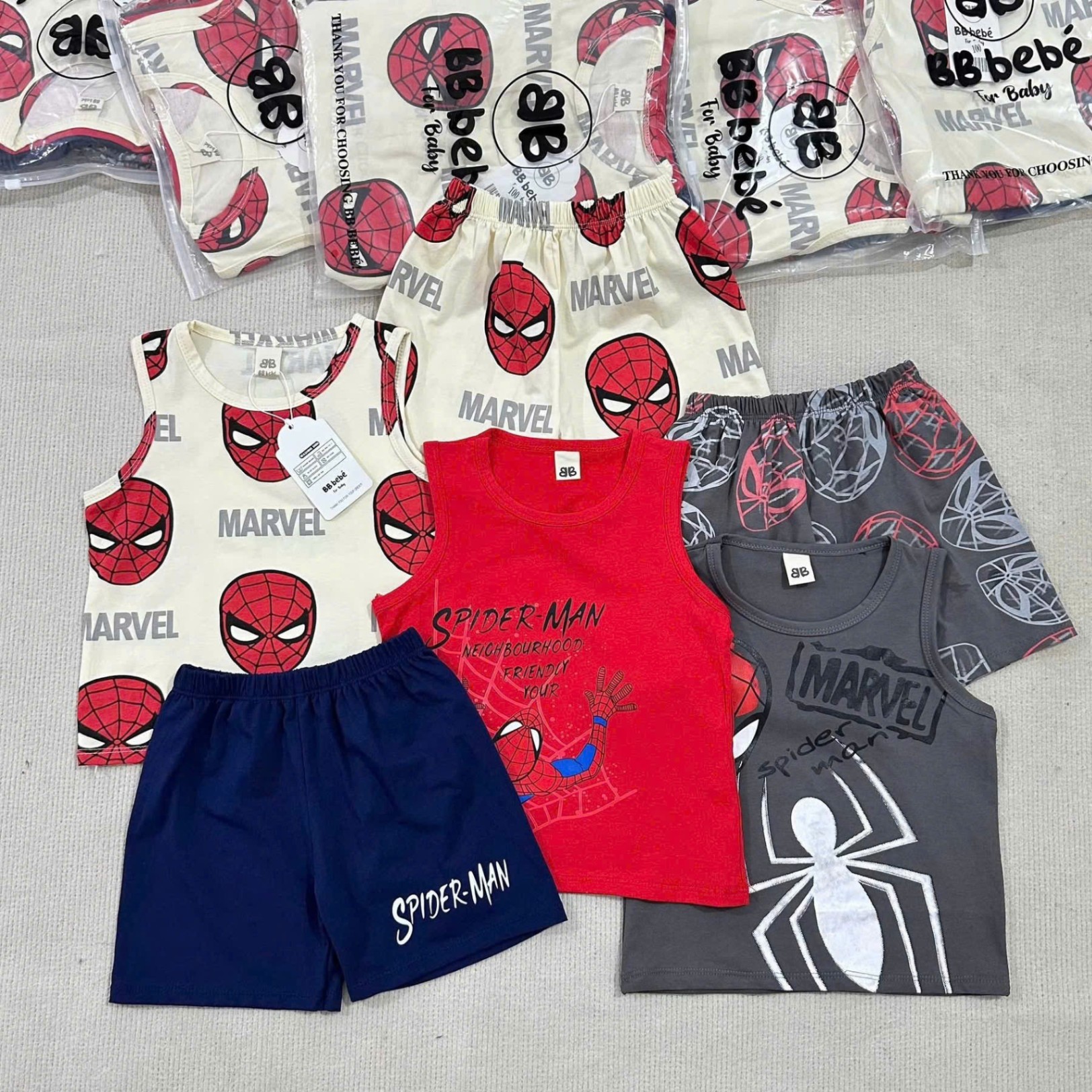A190 (GOM) SET 3 BỘ NHỆN MARVEL ĐỎ XÁM BE