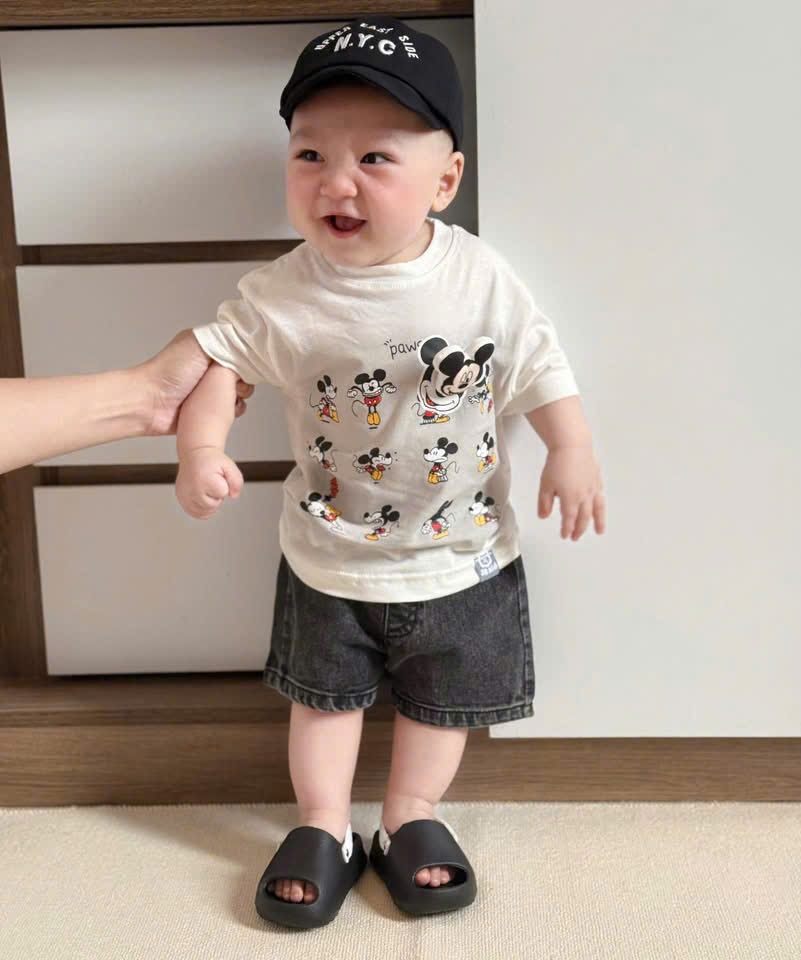 A107 - (GOM) SET ÁO MICKEY QUẦN BÒ BÉ TRAI