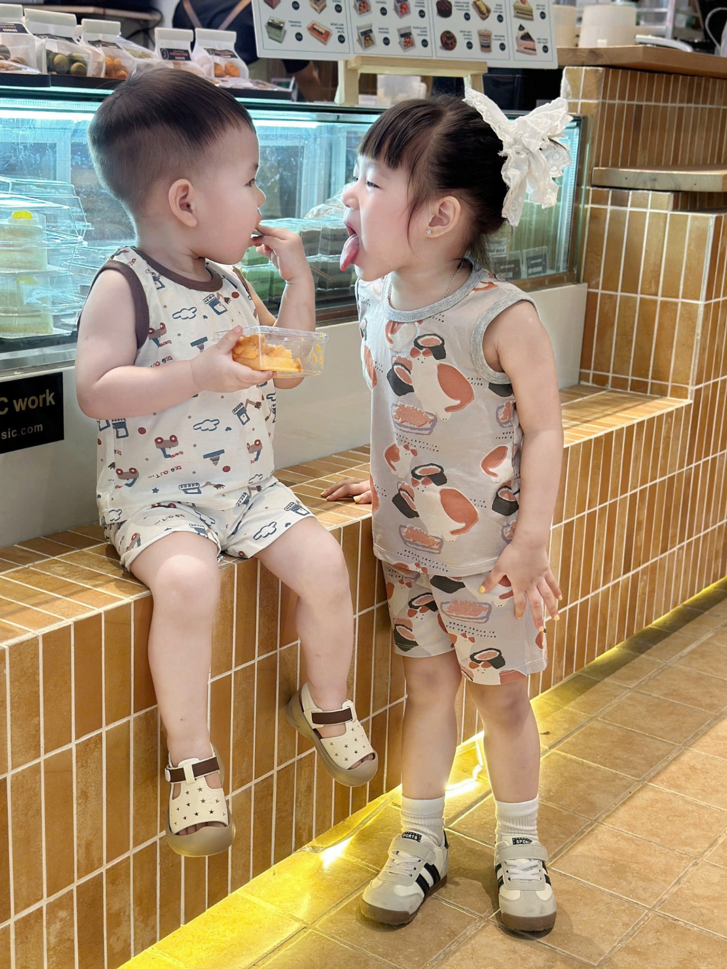B267 - (GOM) SET 2 BỘ BA LỖ Ô TÔ MÈO BE XÁM