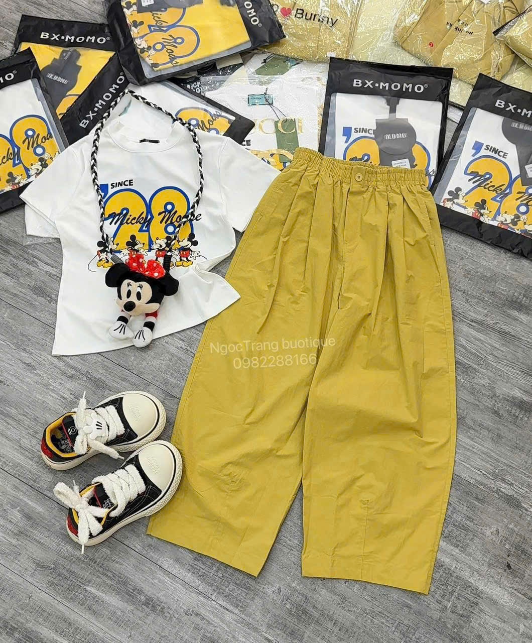 B449 - (GOM)SET ÁO MICKEY 28 QUẦN SUÔNG VÀNG