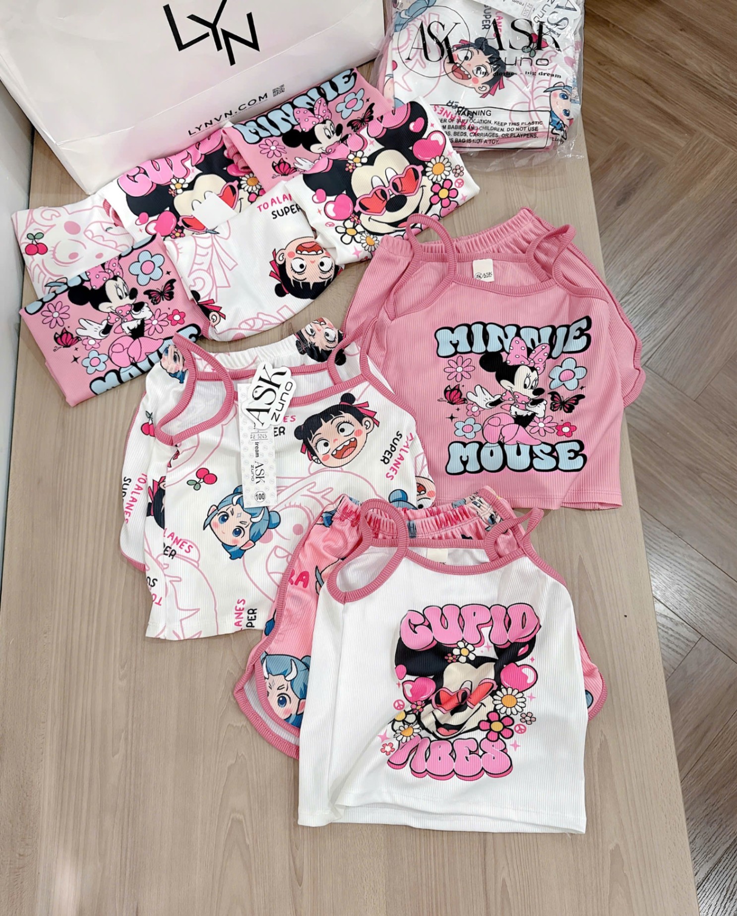B734 - SET 3 BỘ 2 DÂY MICKEY MINNIE NA TRA