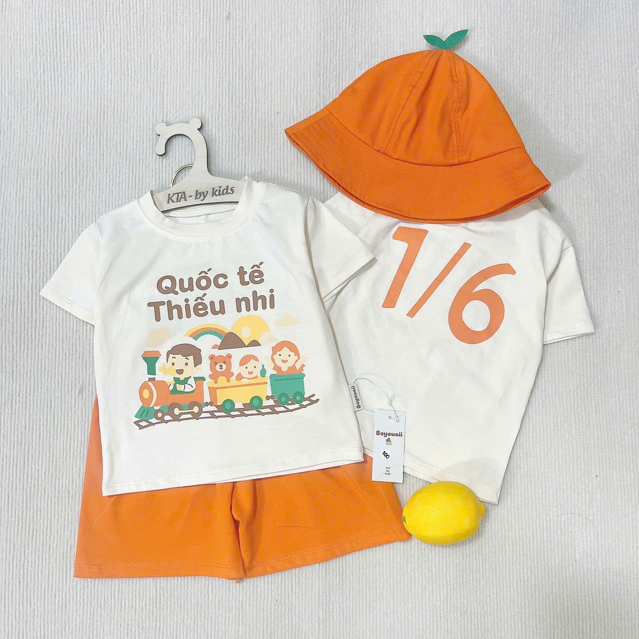 B690 - (GOM) SET BỘ CAM QUỐC TẾ THIẾU NHI 1/6 KÈM MŨ