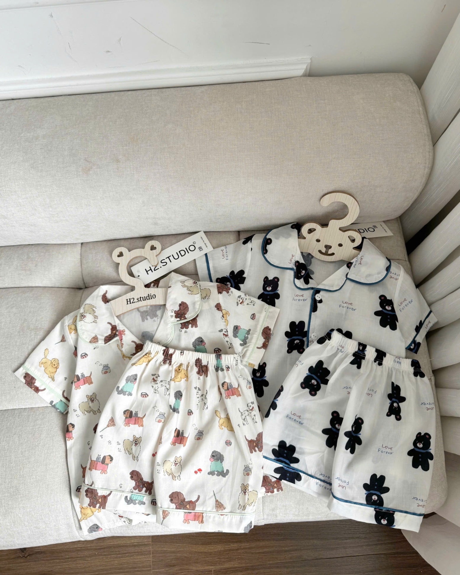 XẢ A319 - SET 2 BỘ PIJAMA GẤU ĐEN CHÓ