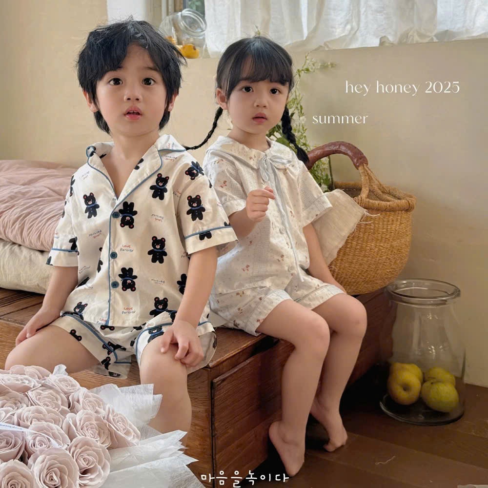 XẢ A319 - SET 2 BỘ PIJAMA GẤU ĐEN CHÓ