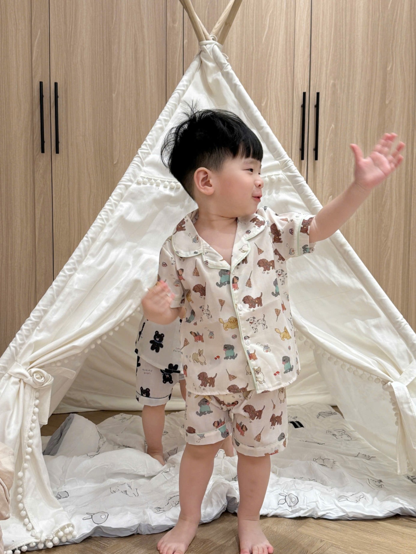 XẢ A319 - SET 2 BỘ PIJAMA GẤU ĐEN CHÓ