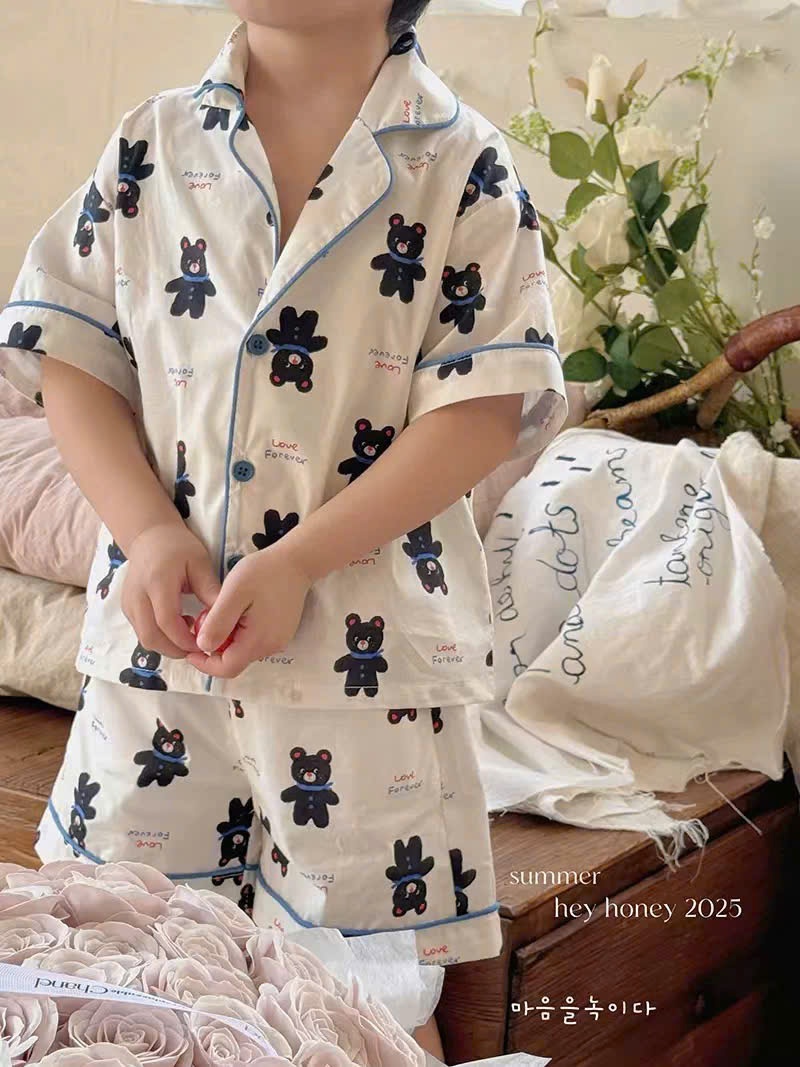XẢ A319 - SET 2 BỘ PIJAMA GẤU ĐEN CHÓ