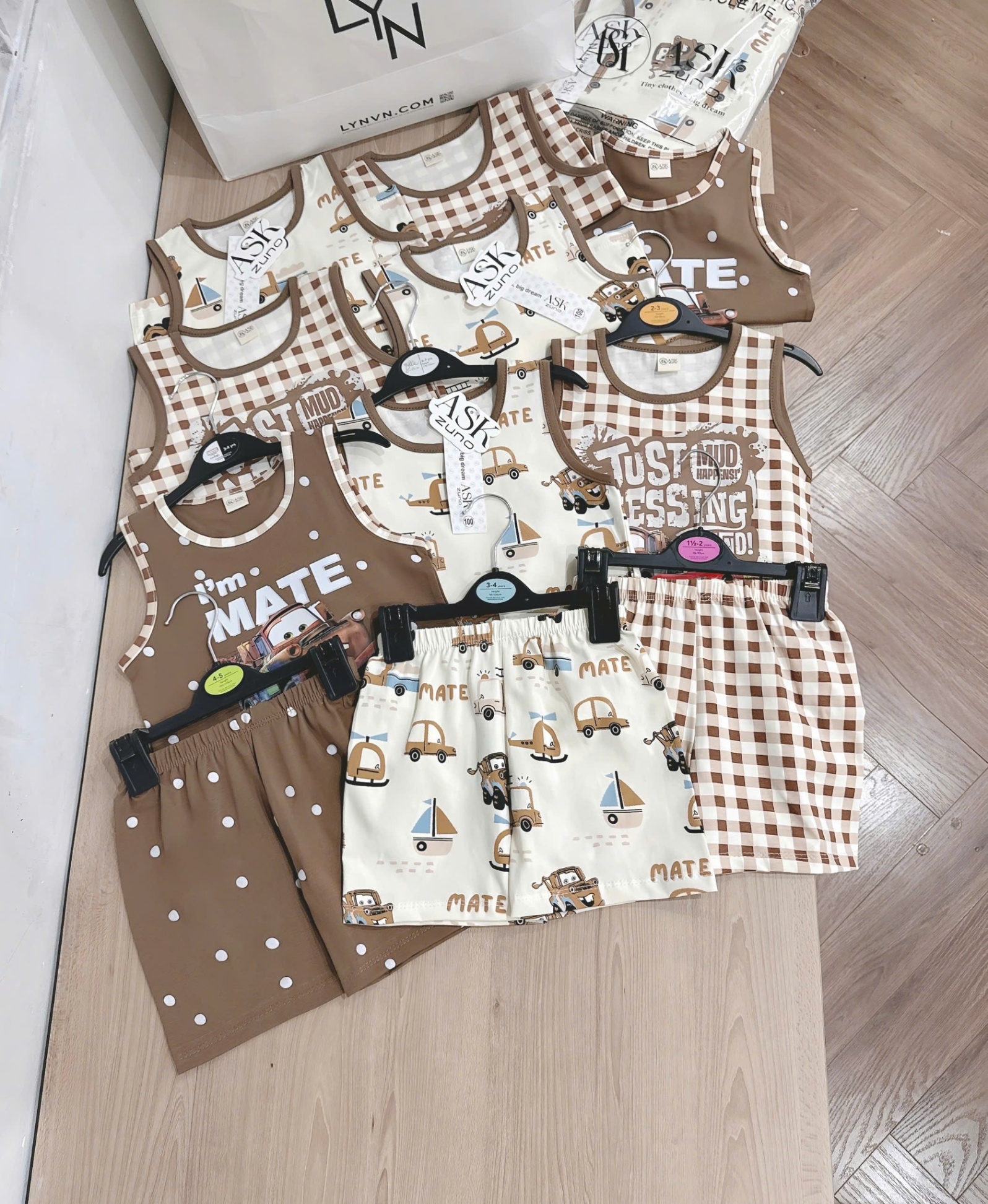 XẢ B407 - SET 3 BỘ BA LỖ Ô TÔ TONE NÂU