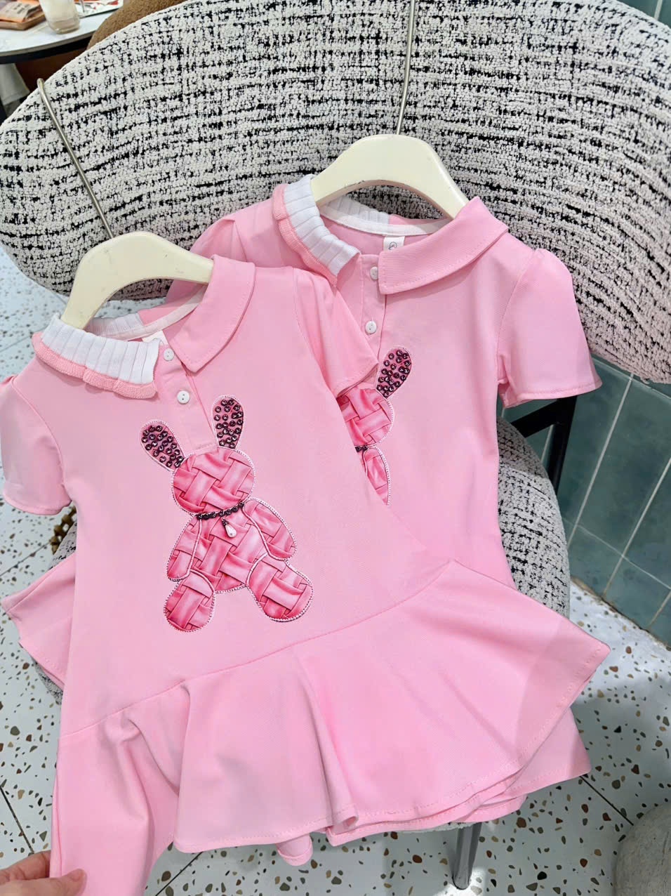 A597 - VÁY POLO THỎ HỒNG CỔ CÁCH ĐIỆU