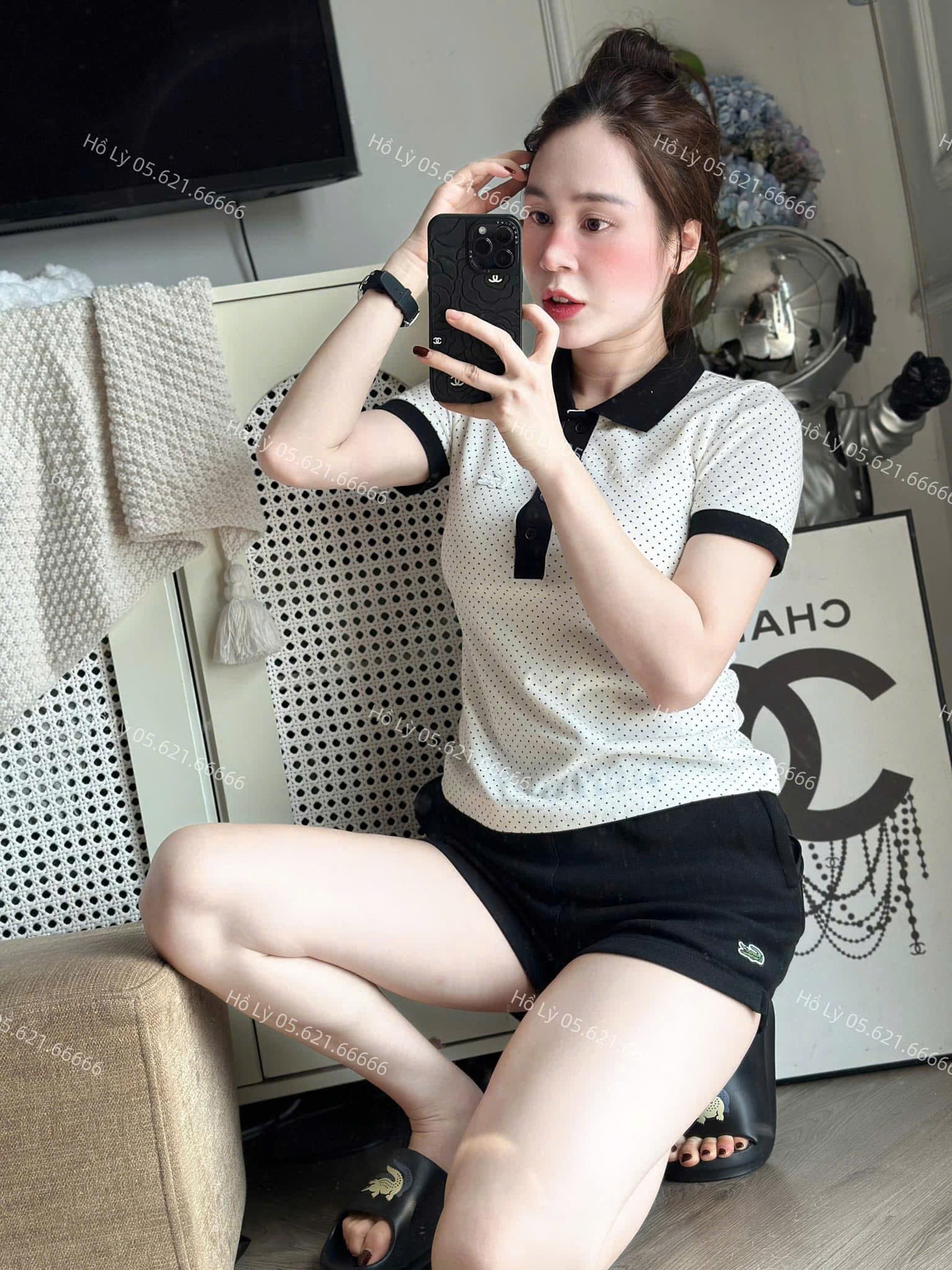 A652 - ÁO POLO CÁ SẤU TRẮNG CHẤM BI CỔ VIỀN TAY ĐEN