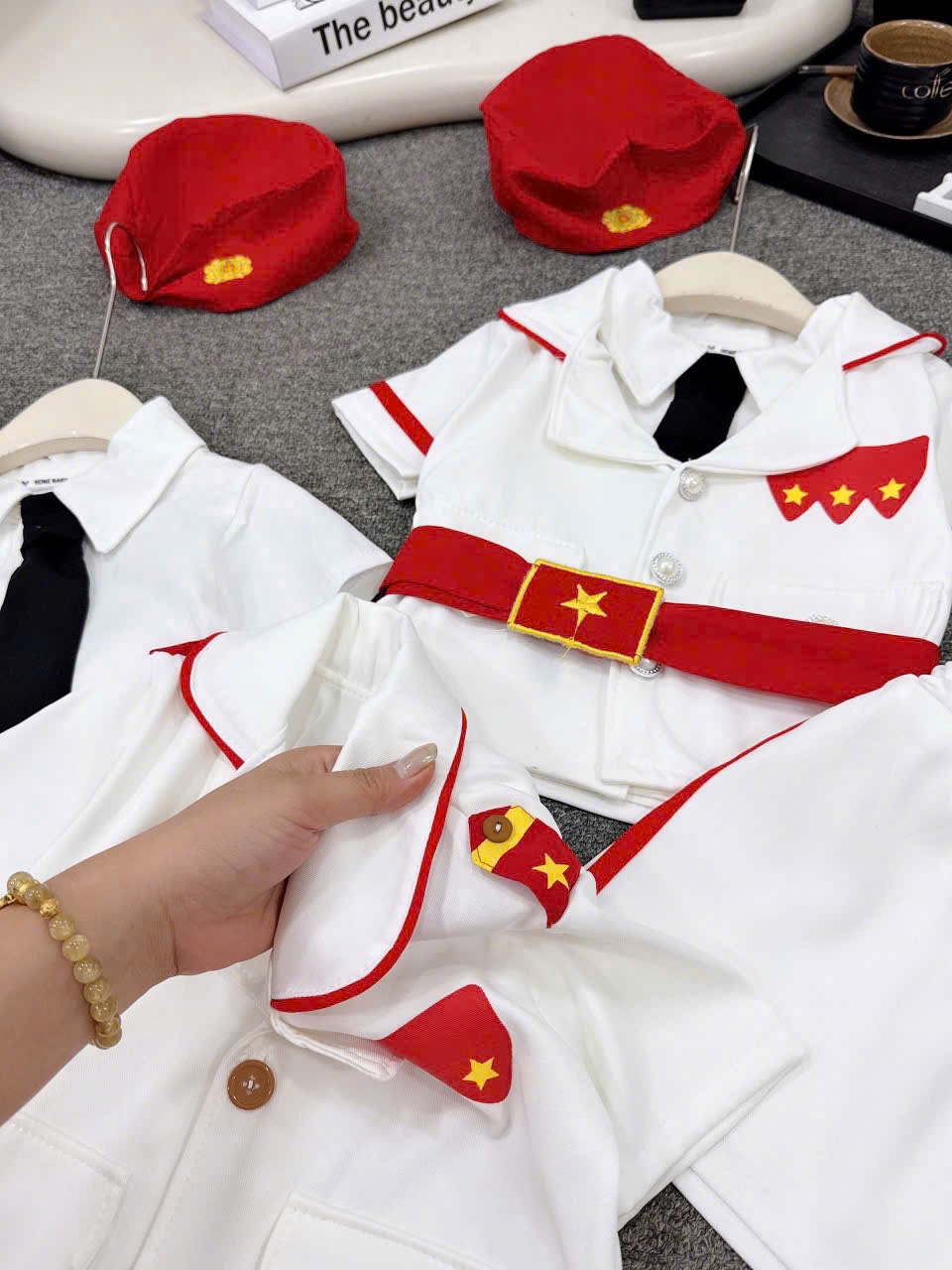 A917 - SET 7 CHI TIẾT TRẮNG BÉ TRAI BÉ GÁI