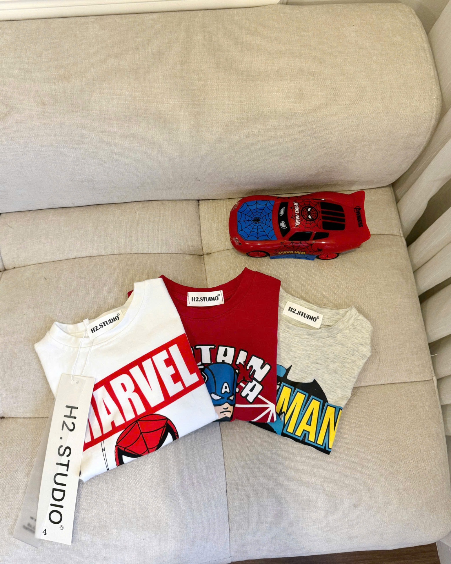 A749 - SET 3 ÁO CAPTAIN BATMAN MARVEL ĐỎ TRASWNGS XÁM
