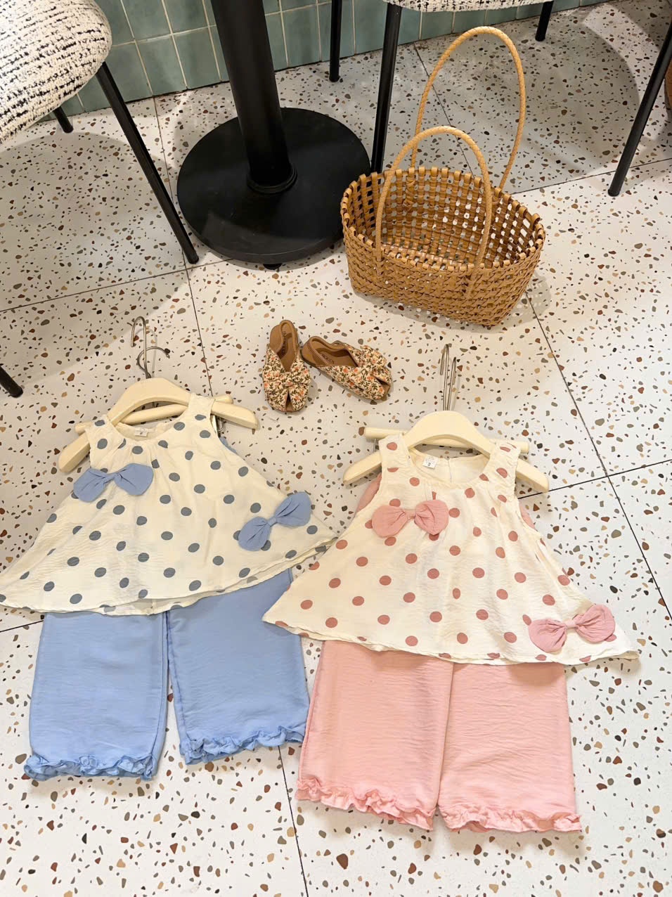 B814 - SET ĐŨI ÁO CHẤM BI ĐÍNH NƠ
