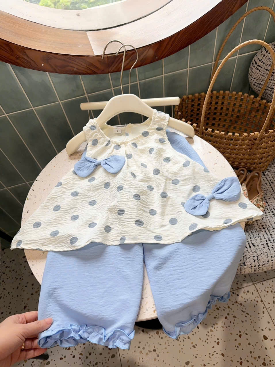 B814 - SET ĐŨI ÁO CHẤM BI ĐÍNH NƠ