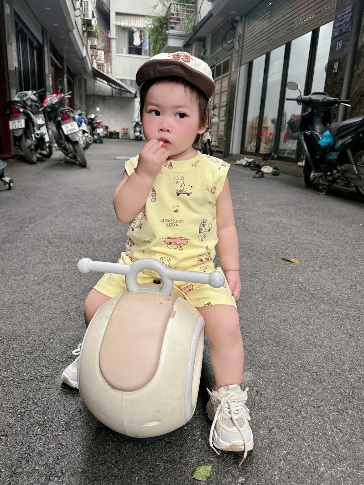 C314 - SET 2 BỘ SNOOPY SỌC XANH VÀNG