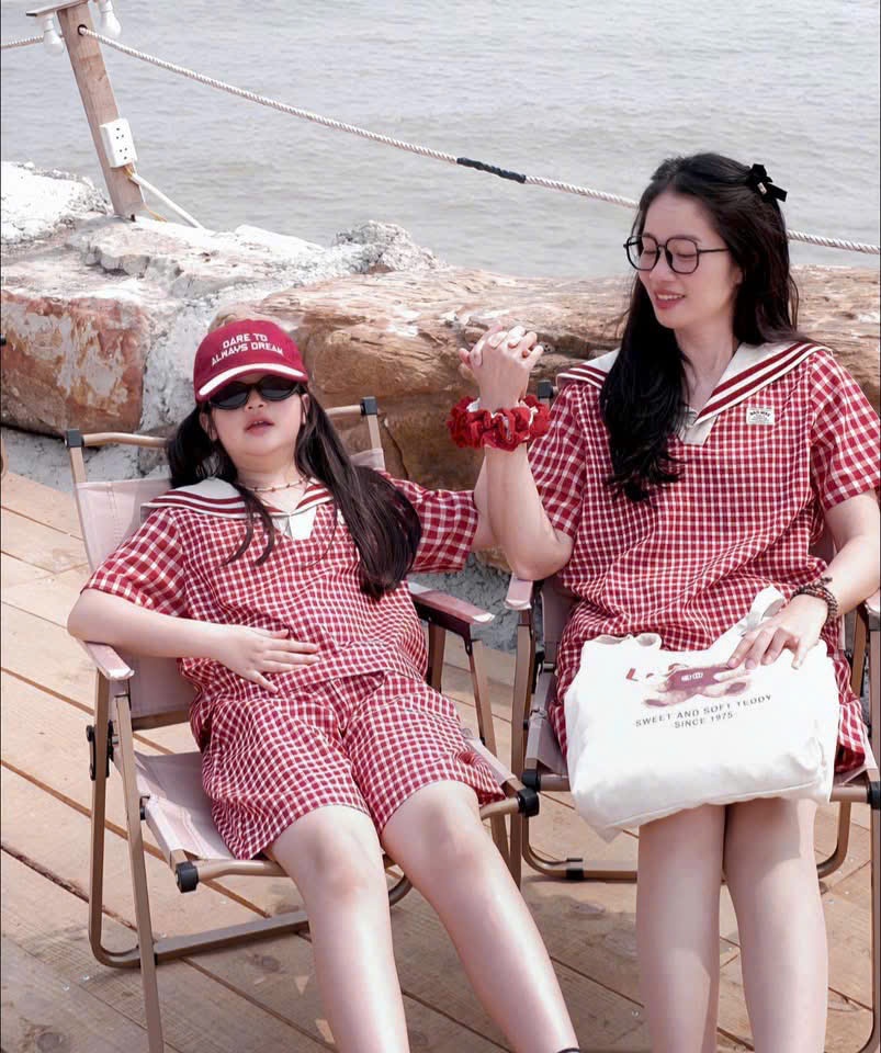 C333 - SET CARO ĐỎ CỔ THỦY THỦ MẸ BÉ