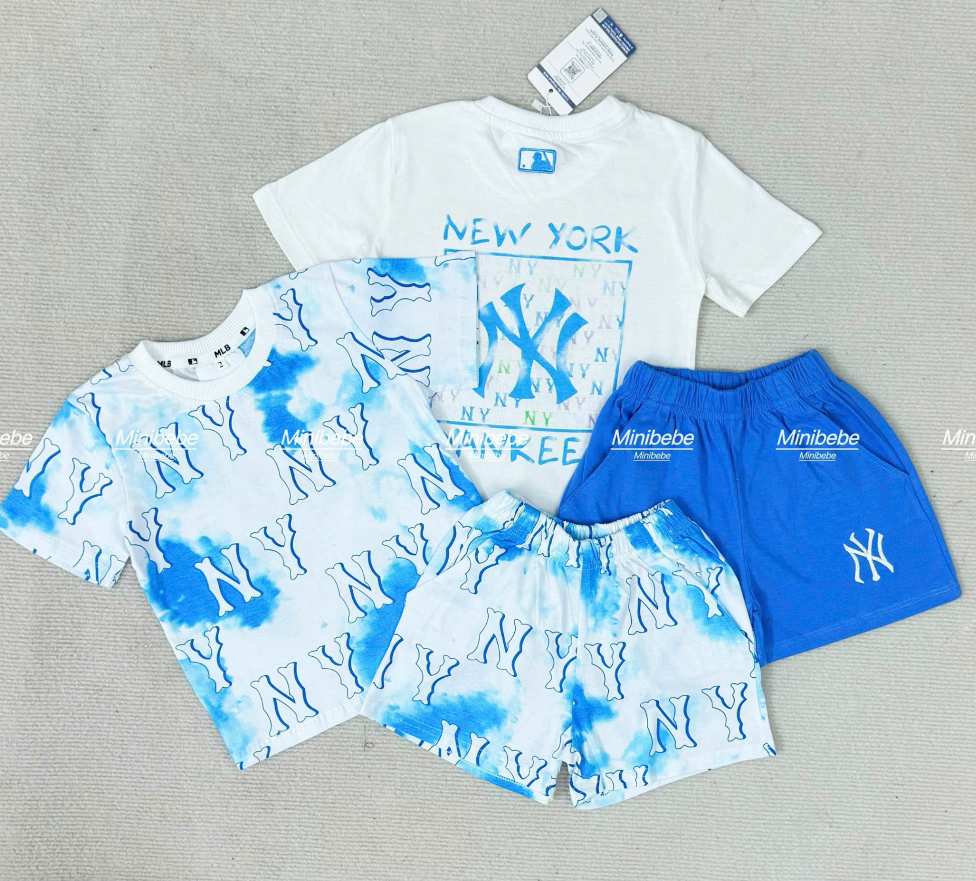 XẢ B100 - SET 2 BỘ N.Y TRẮNG XANH
