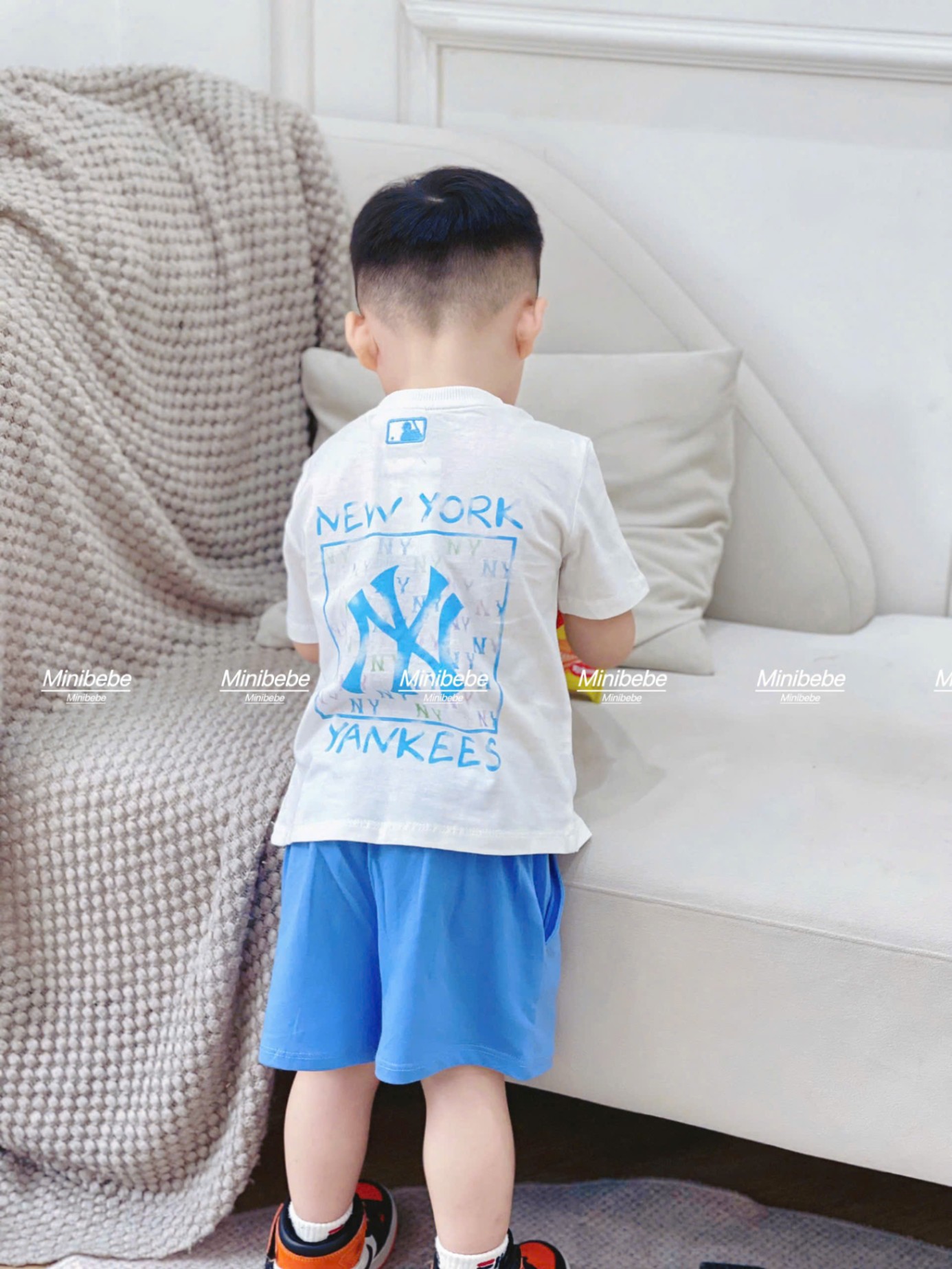 XẢ B100 - SET 2 BỘ N.Y TRẮNG XANH