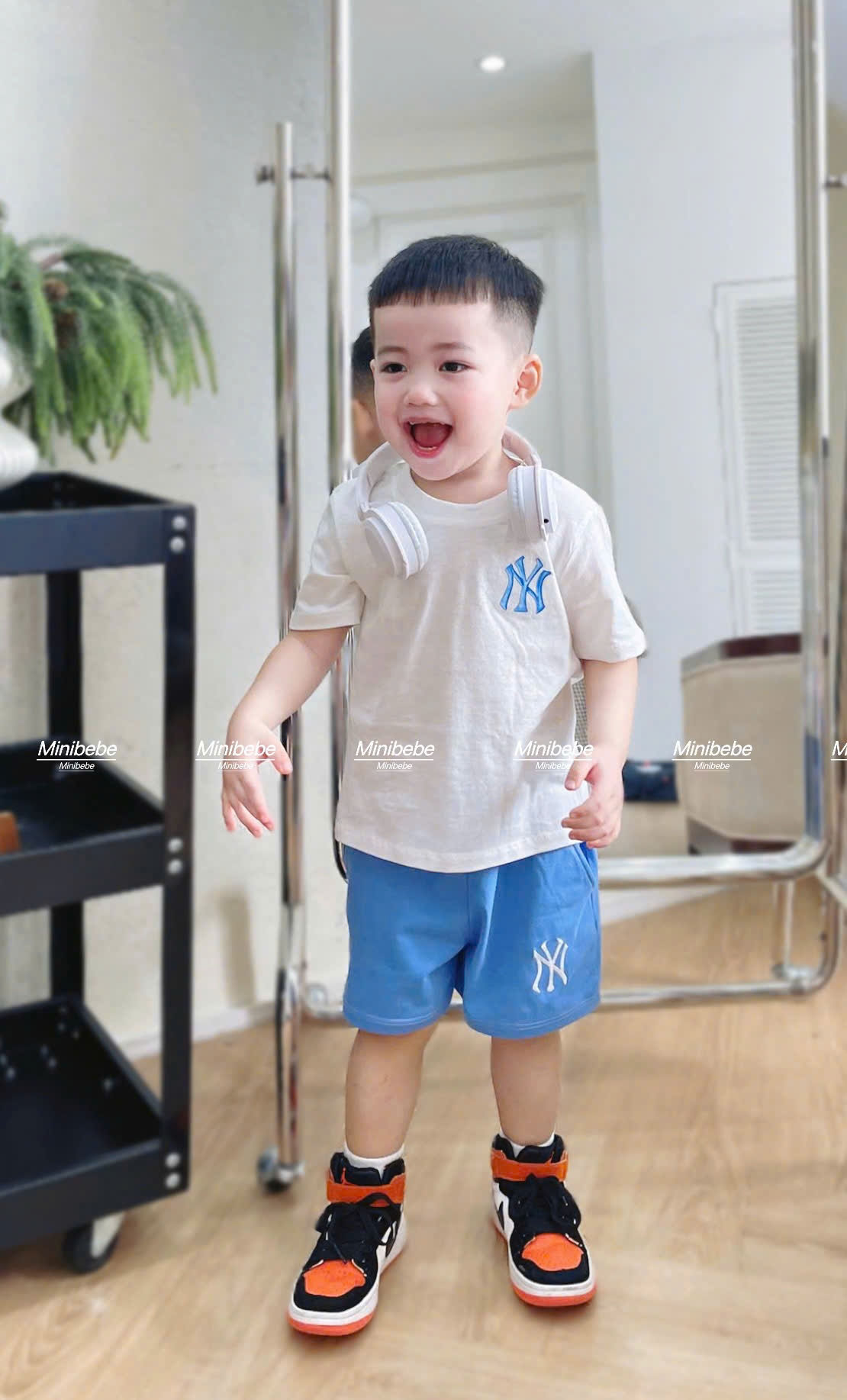 XẢ B100 - SET 2 BỘ N.Y TRẮNG XANH