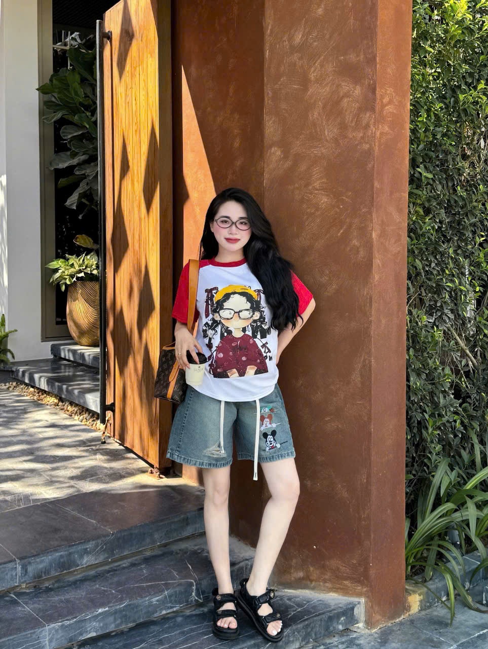 B356 - SET PHÔNG CÔ GÁI TAY PHỐI ĐỎ QUẦN JEAN MICKEY