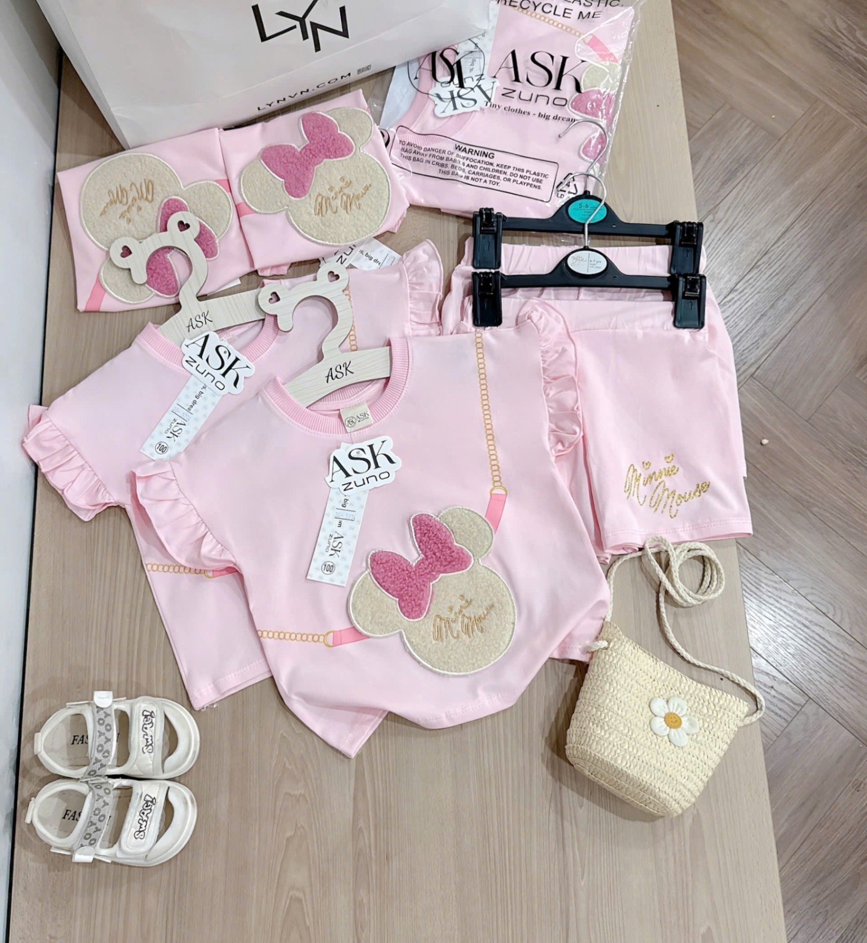 C88 - SET BỘ HỒNG MINNIE THÊU ĐÁP LÔNG NỔI