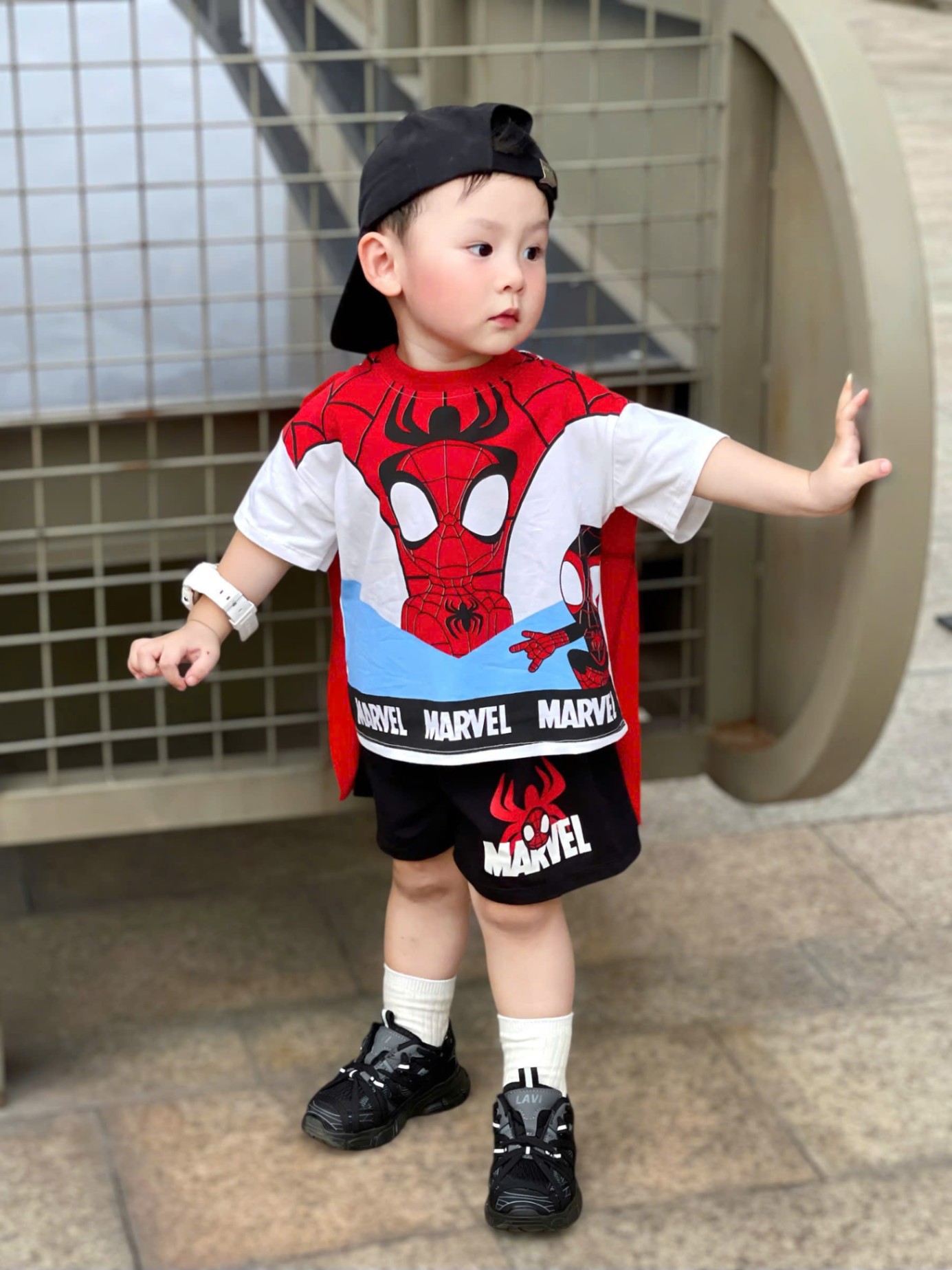 C266 -(GOM) SET BỘ NGƯỜI NHỆN KÈM ÁO CHOÀNG