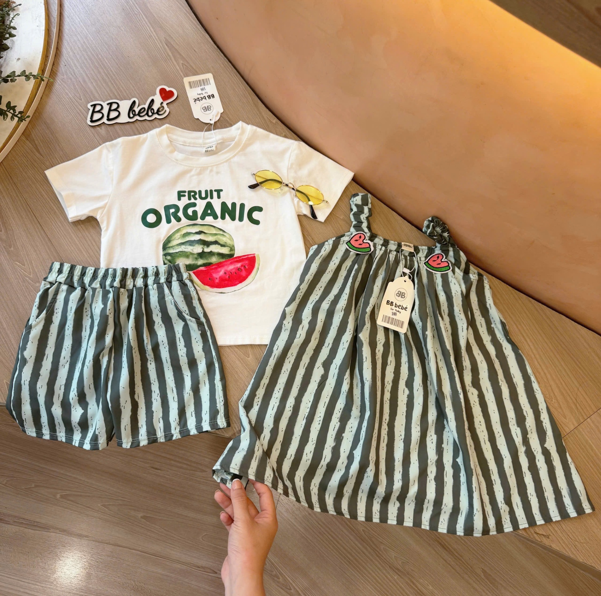 C275 - SET ĐÔI BÉ TRAI BÉ GÁI DƯA HẤU