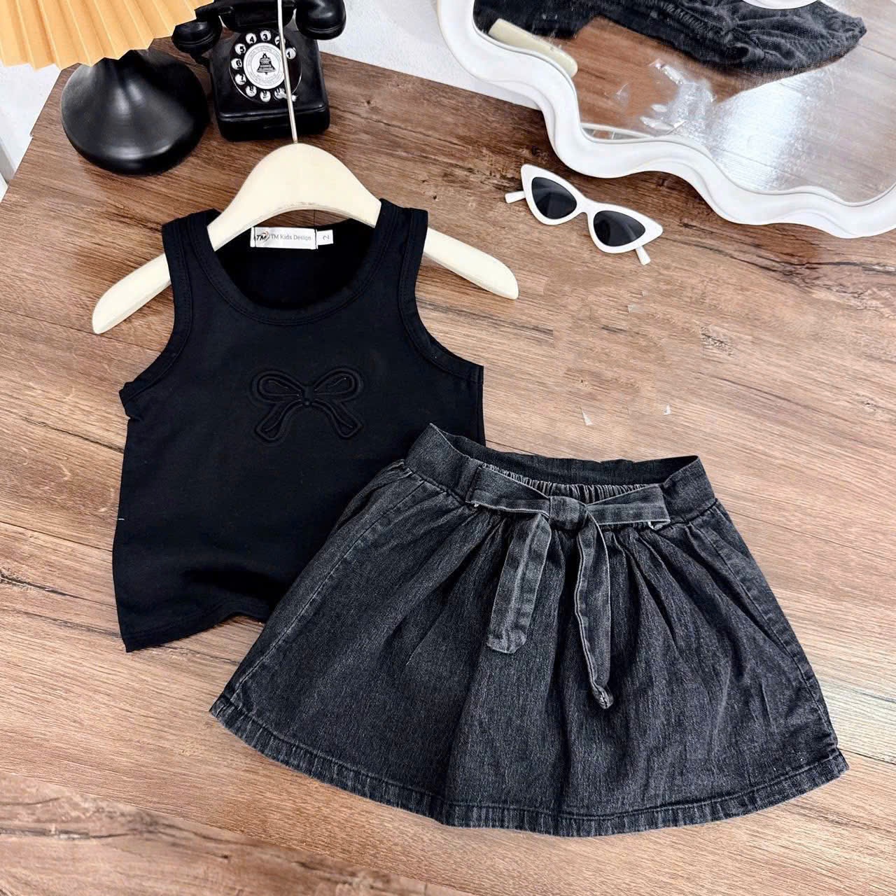 A200 -(GOM) SET ÁO BA LỖ THÊU NƠ CV JEAN