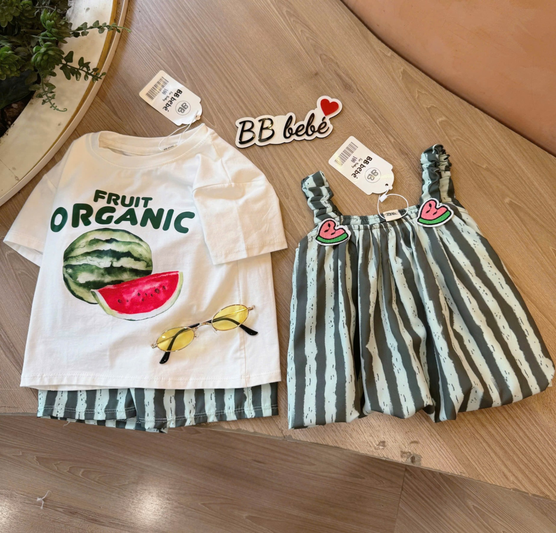 C275 - SET ĐÔI BÉ TRAI BÉ GÁI DƯA HẤU
