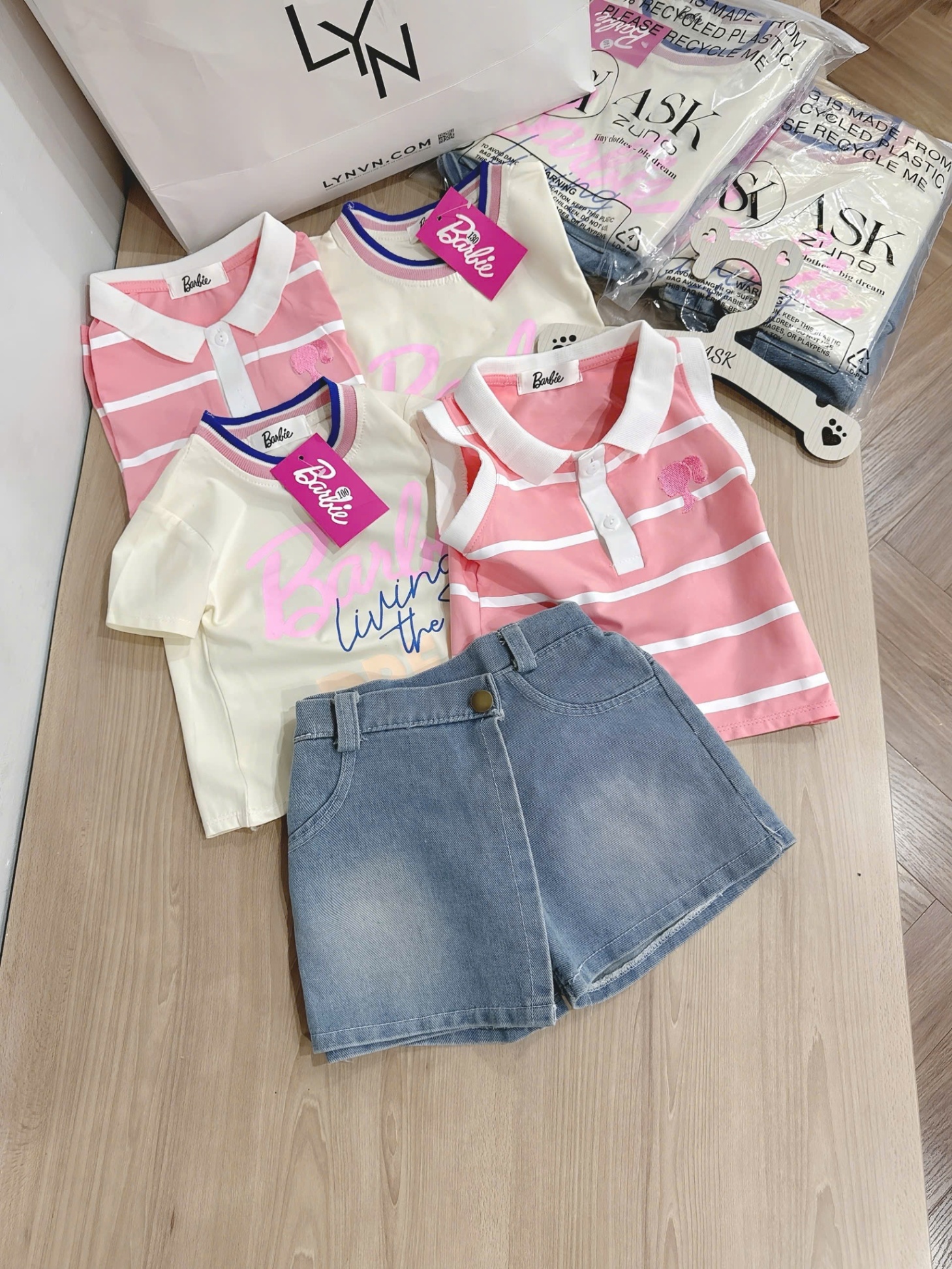 A708 - SET 3CT ÁO BARBIE BE HỒNG KÈM CV JEAN