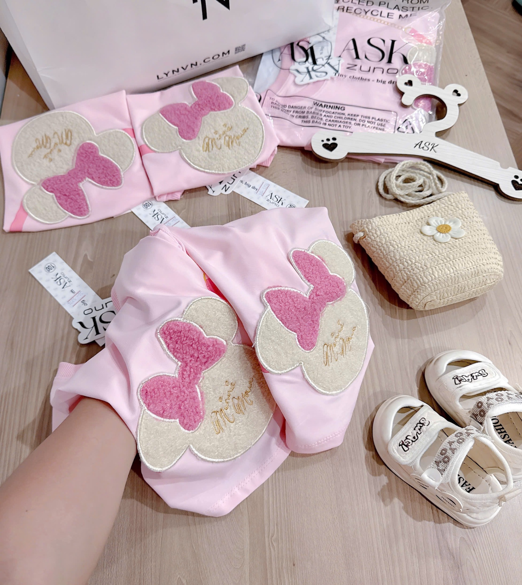 C88 - SET BỘ HỒNG MINNIE THÊU ĐÁP LÔNG NỔI