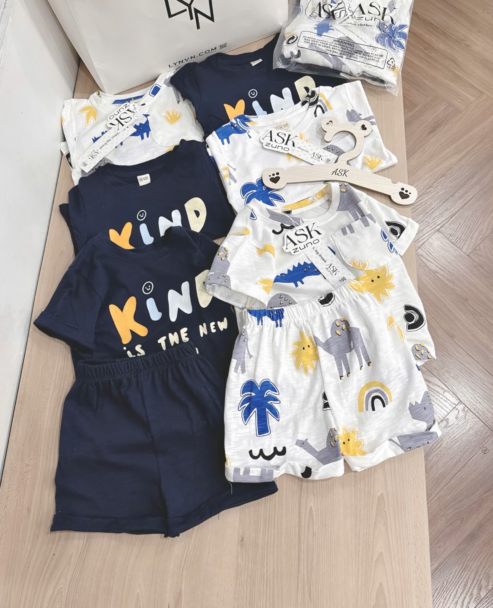 C313 - SET 2 BỘ KIND CÂY CỪA THAN BE