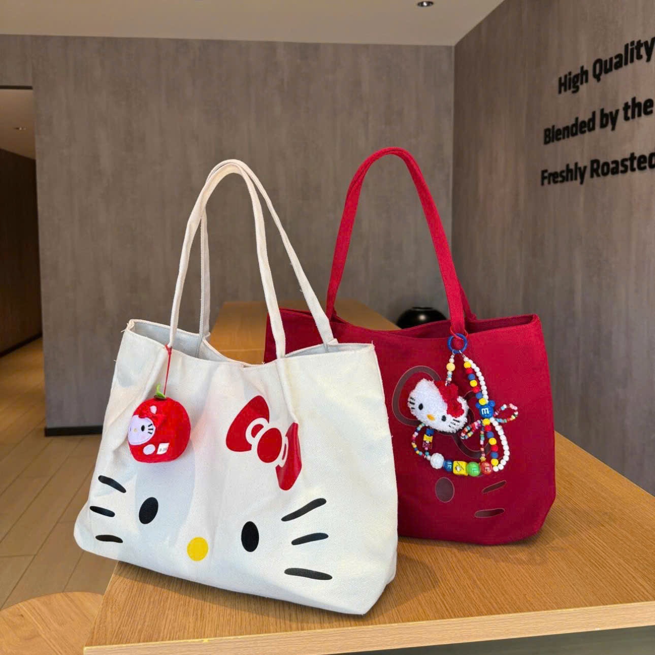 A658 - TÚI XÁCH HỌA TIẾT KITTY BIGSIZE