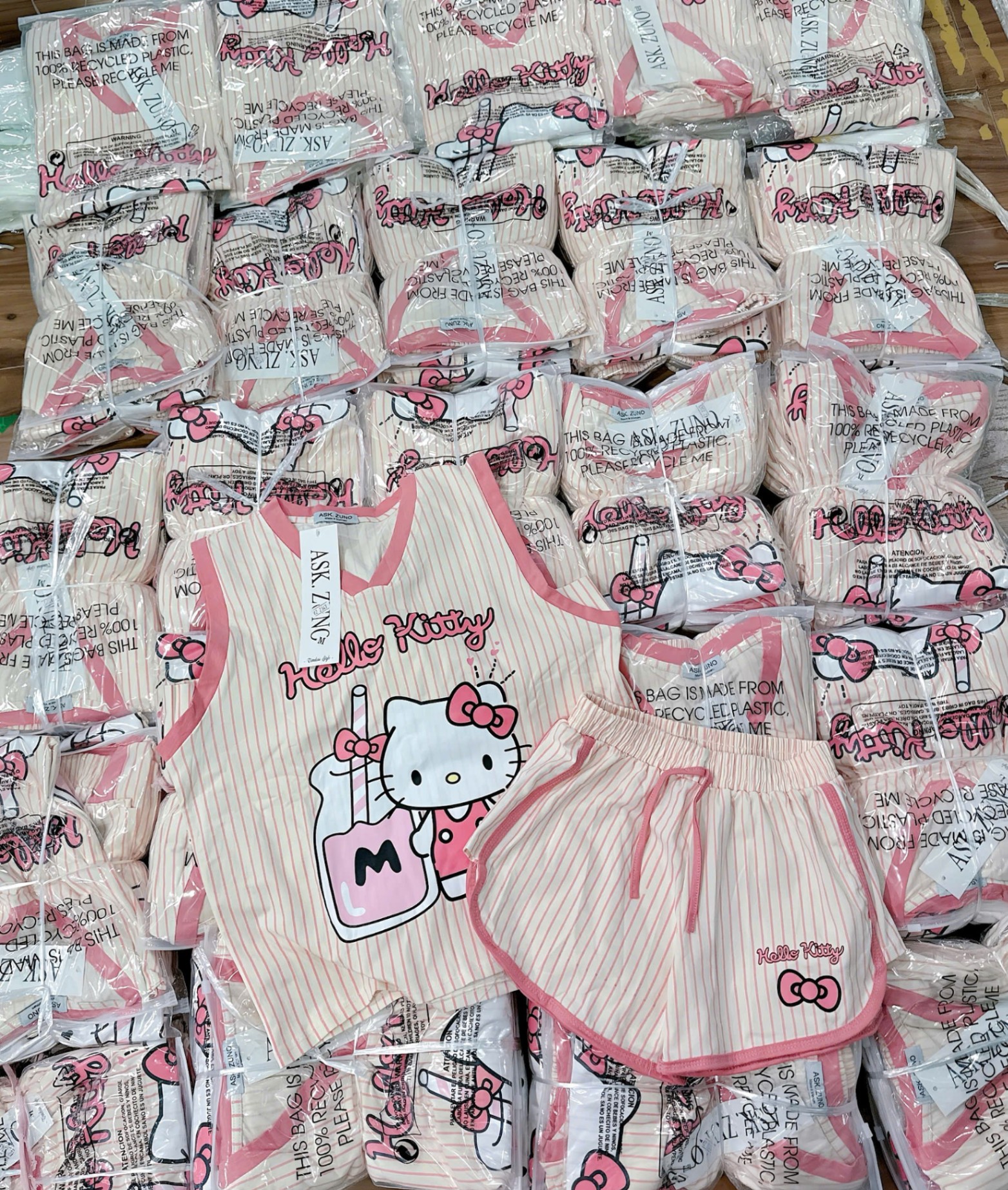 A898 - SET BỘ HELLO KITTY KẺ SỌC HỒNG BA LỖ QUẦN CỘC