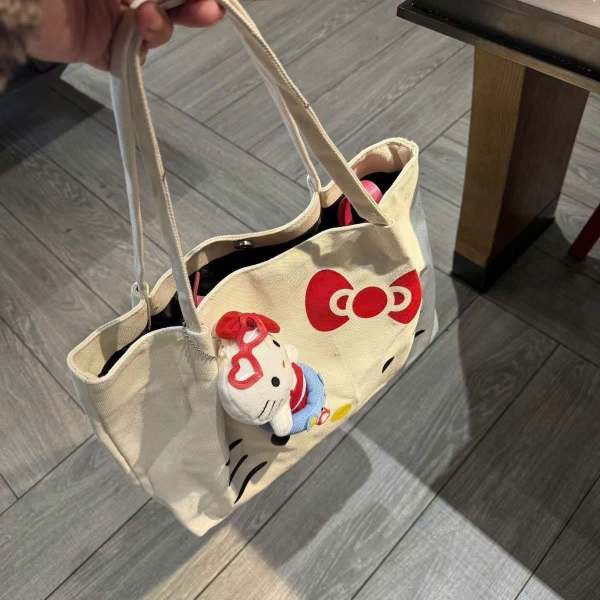 A658 - TÚI XÁCH HỌA TIẾT KITTY BIGSIZE