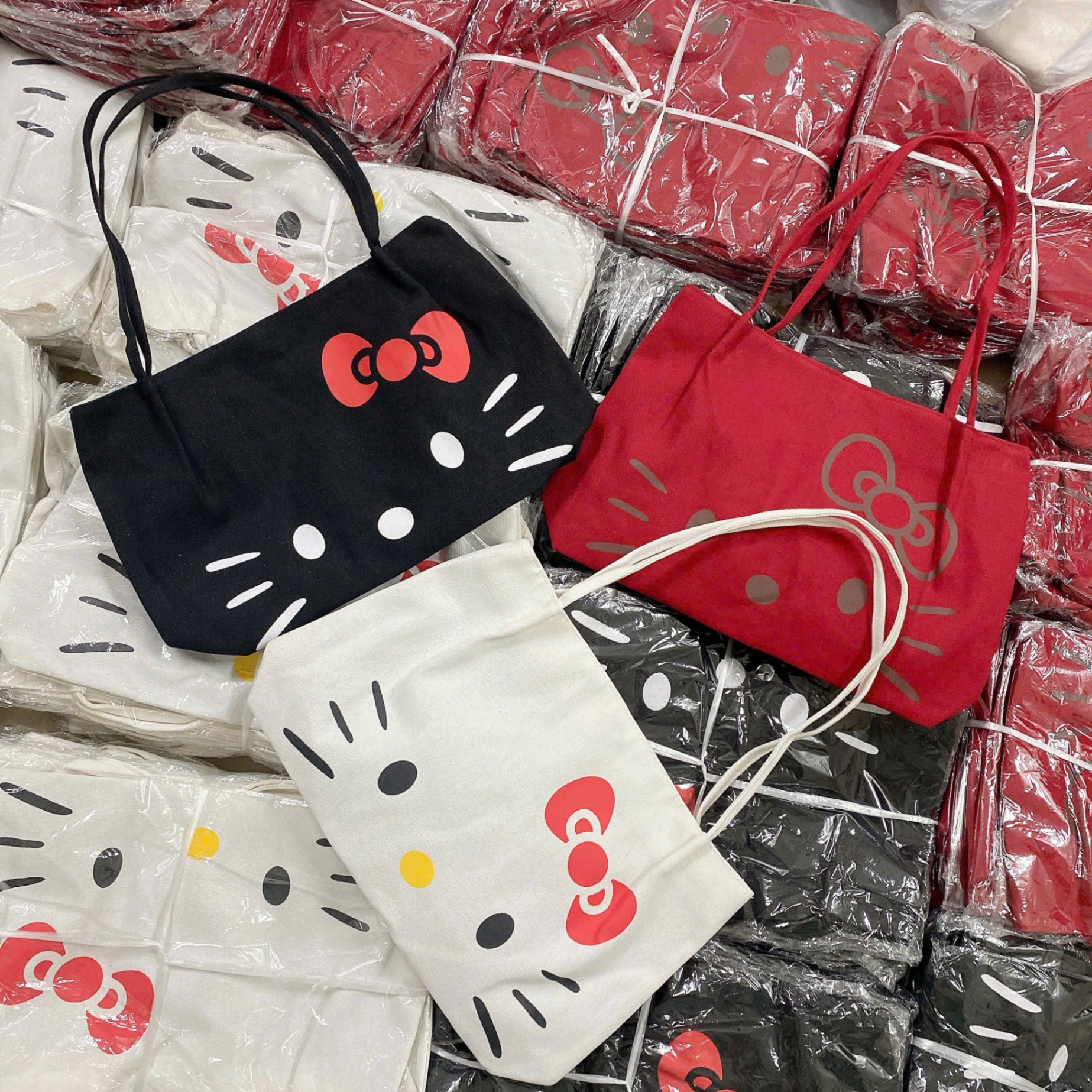 A658 - TÚI XÁCH HỌA TIẾT KITTY BIGSIZE