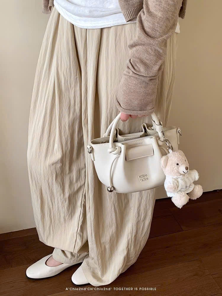 A573 - TÚI XÁCH CHIO TRẮNG KEM SIZE 17CM